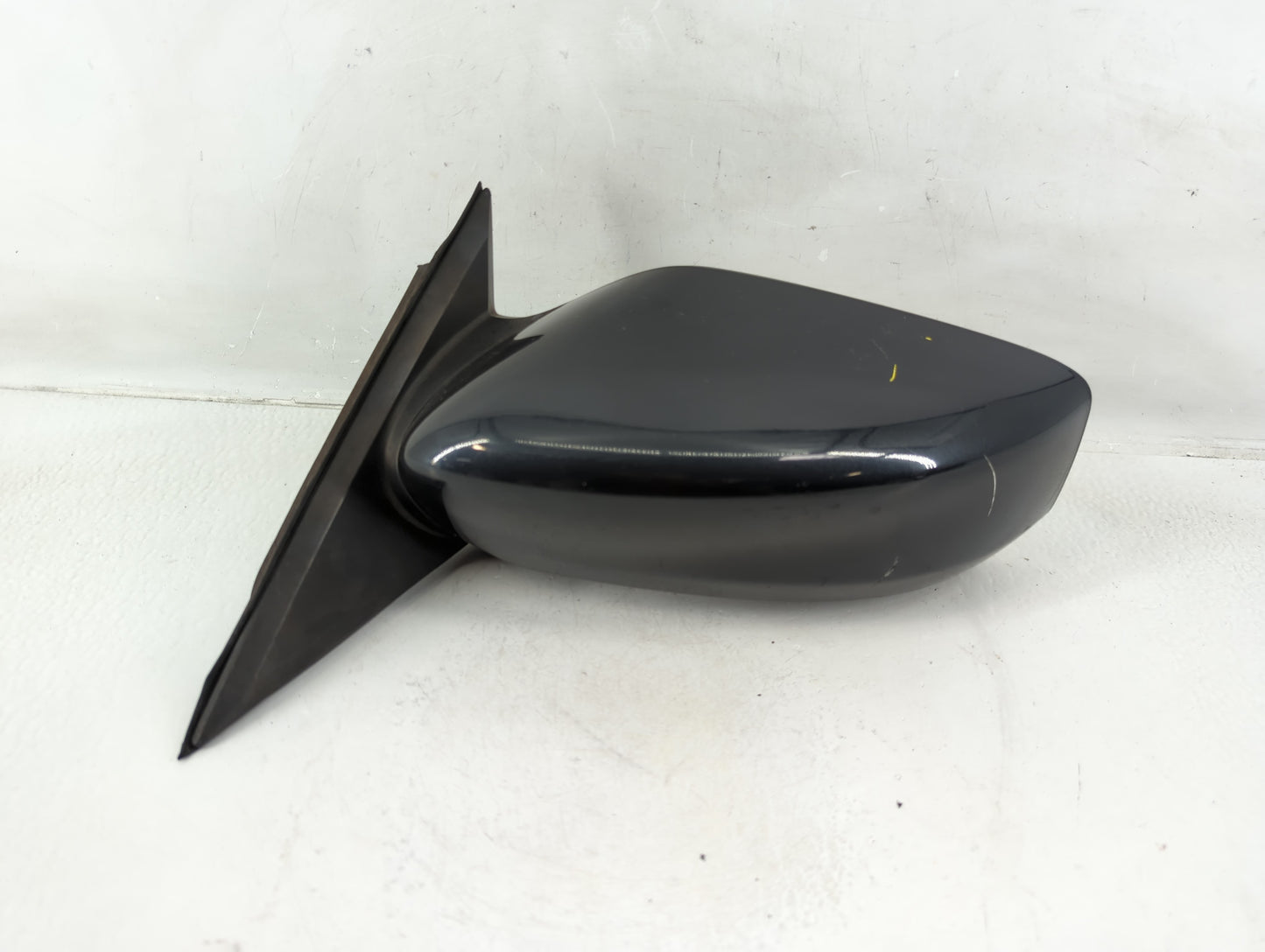 2013-2018 Nissan Altima Driver Side View Mirror - Left Door Mirror OEM Used - Oemusedautoparts1.com