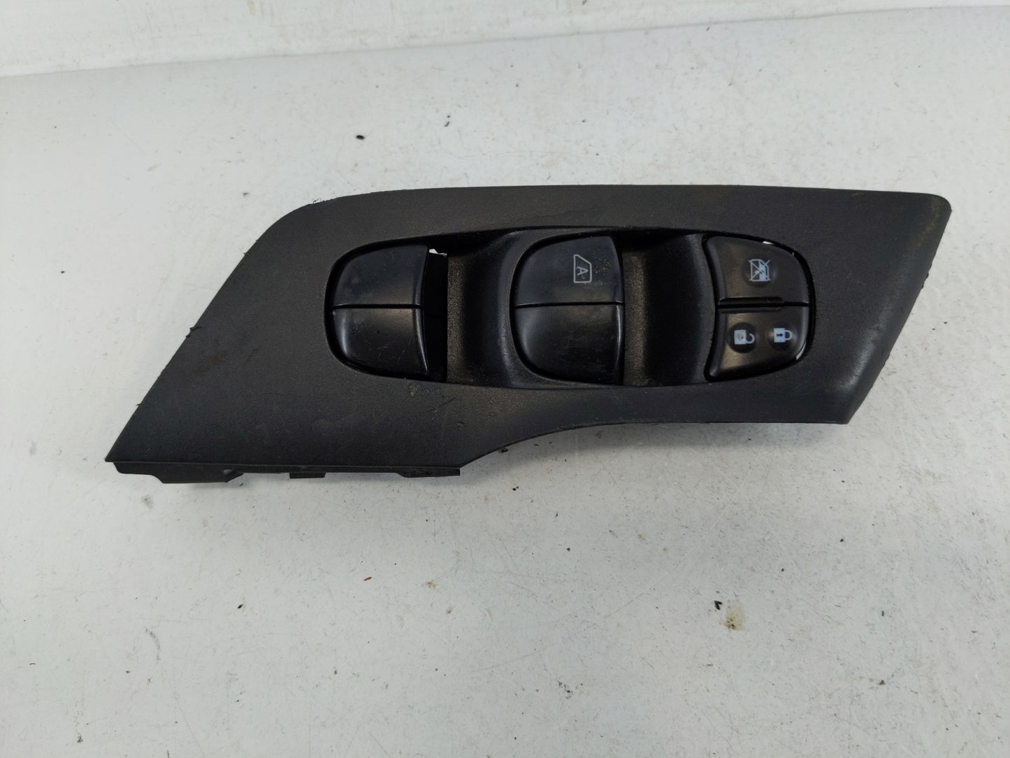 2013-2018 Nissan Altima Master Power Window Switch Replacement Driver Side Left P/N:25401 3TA5A Fits OEM Used Auto Parts - O