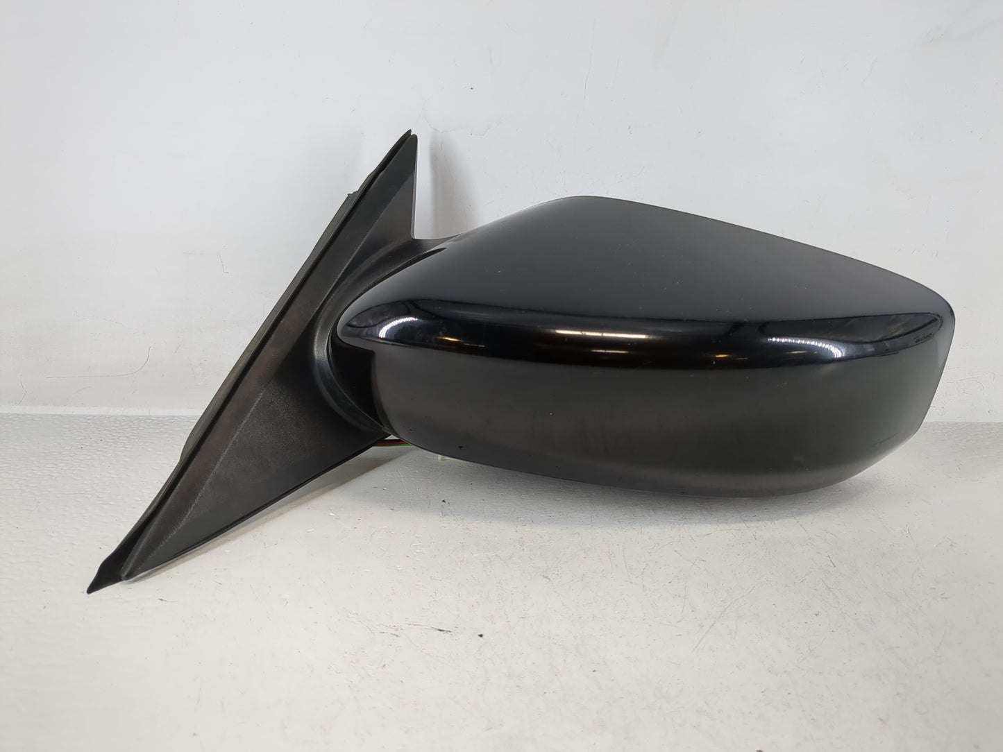 2013-2018 Nissan Altima Driver Side View Mirror - Left Door Mirror OEM Used - Oemusedautoparts1.com