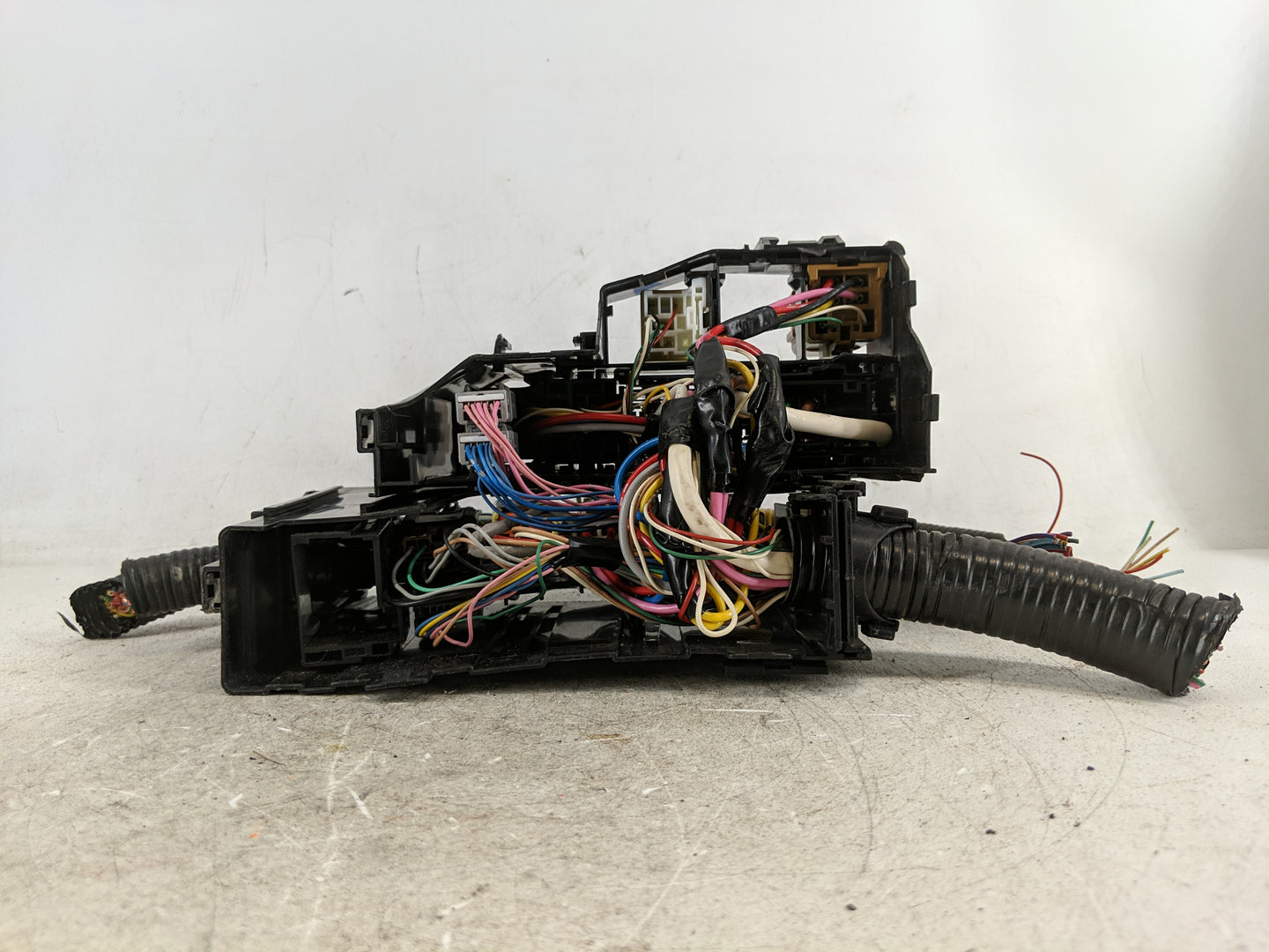 2013-2014 Nissan Altima Fusebox Fuse Box Panel Relay Module P/N:7164-6768-30 7254-5763-30 Fits Fits 2013 2014 OEM Used Auto 