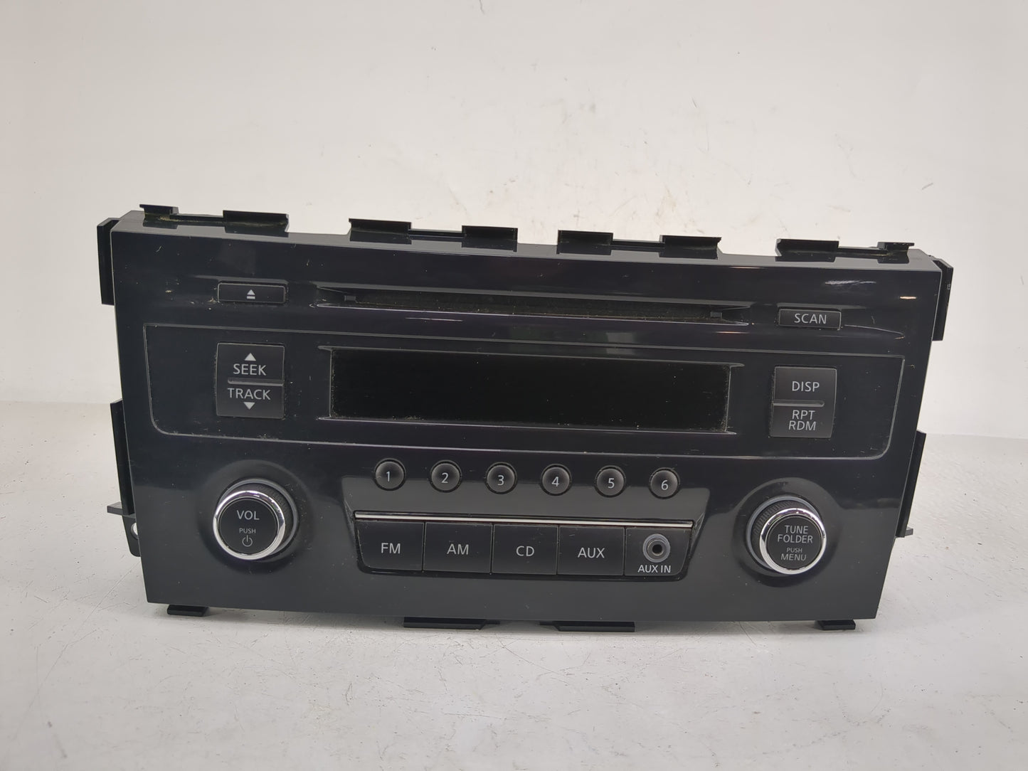 2013-2015 Nissan Altima Radio AM FM Cd Player Receiver Replacement P/N:28185 3TB0G Fits Fits 2013 2014 2015 OEM Used Auto Pa