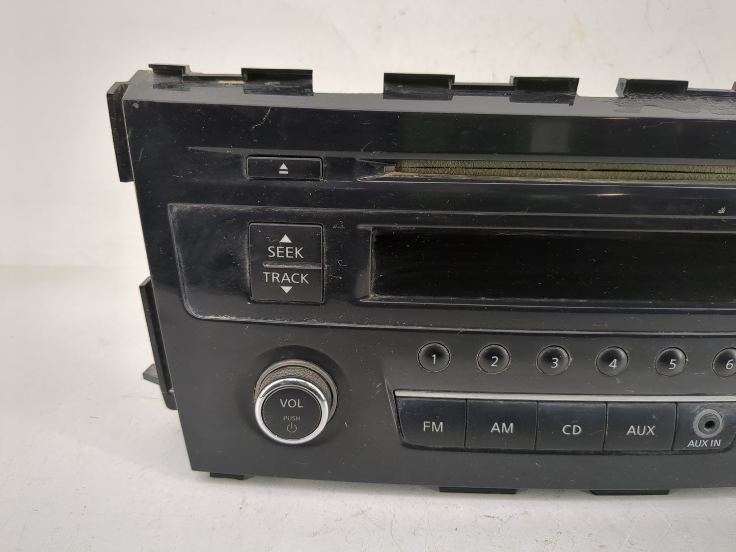 2013-2015 Nissan Altima Radio AM FM Cd Player Receiver Replacement P/N:28185 3TB0G Fits Fits 2013 2014 2015 OEM Used Auto Pa