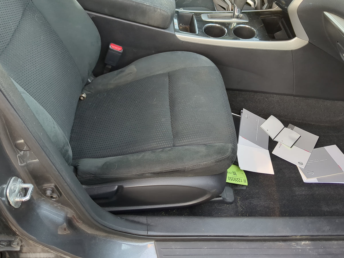 2013-2014 Nissan Altima Passenger Front Seat Oem 1230165 - Oemusedautoparts1.com