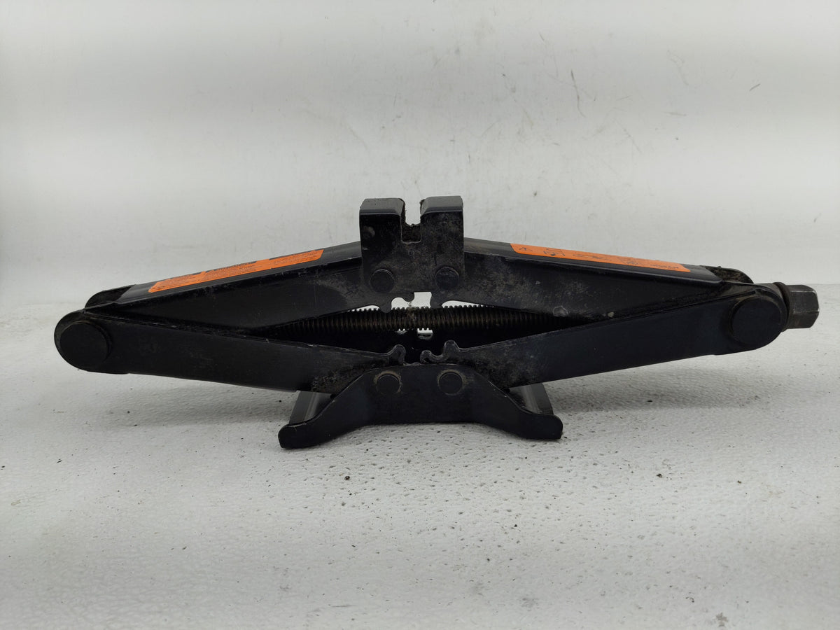 2014 Nissan Altima Spare Scissor Car Jack 1241656 - Oemusedautoparts1.com