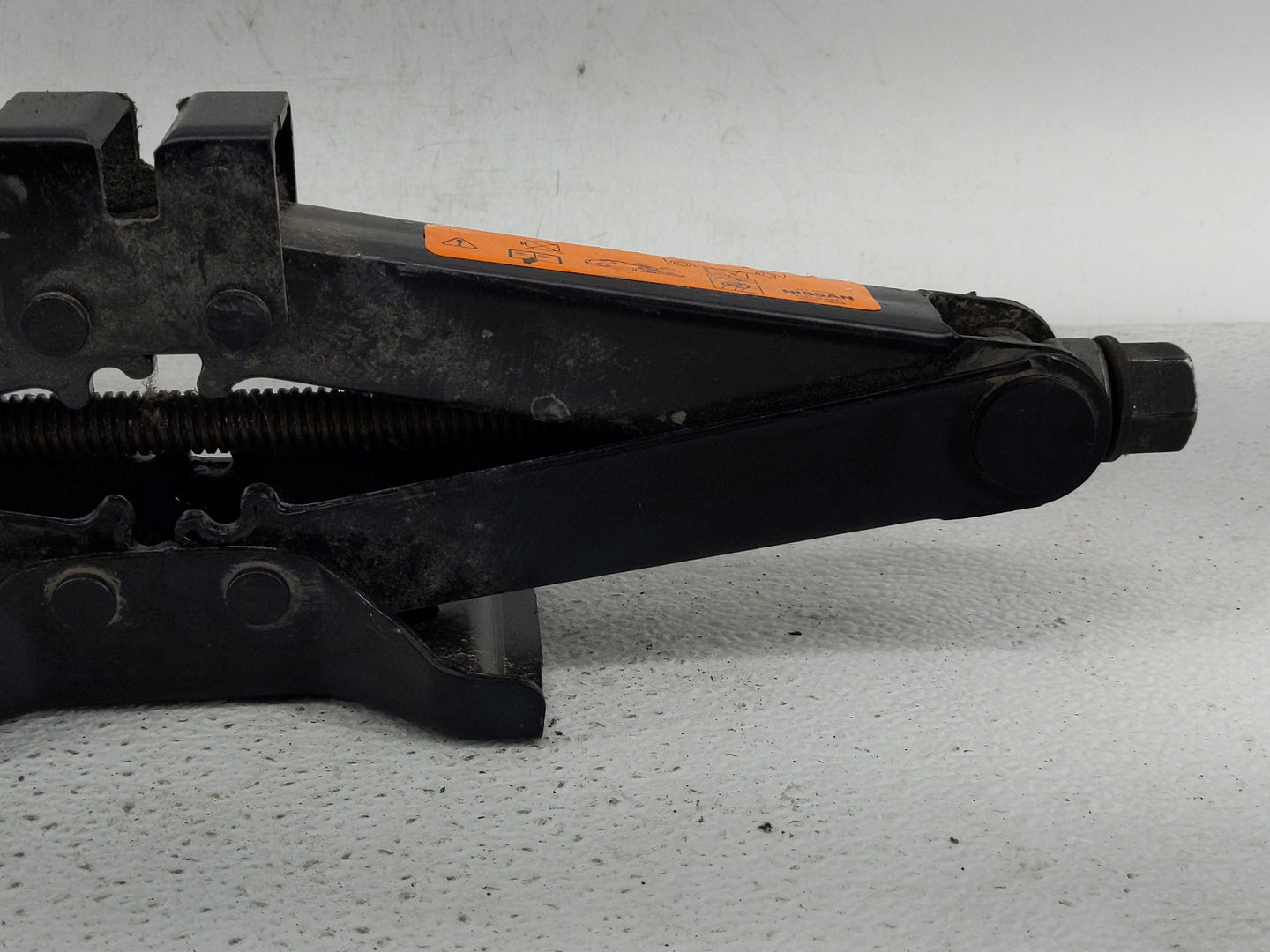 2014 Nissan Altima Spare Scissor Car Jack 1241656 - Oemusedautoparts1.com
