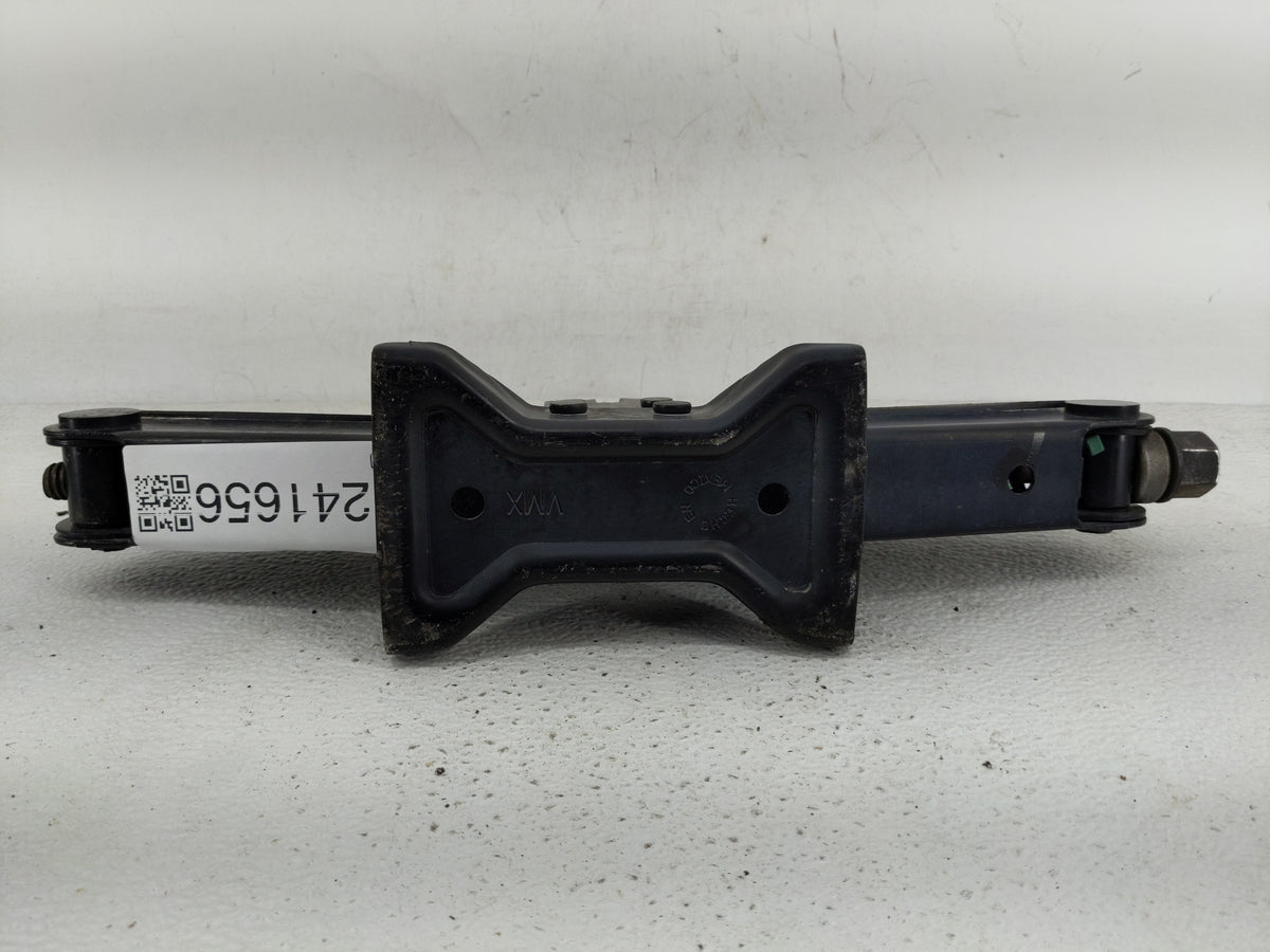2014 Nissan Altima Spare Scissor Car Jack 1241656 - Oemusedautoparts1.com