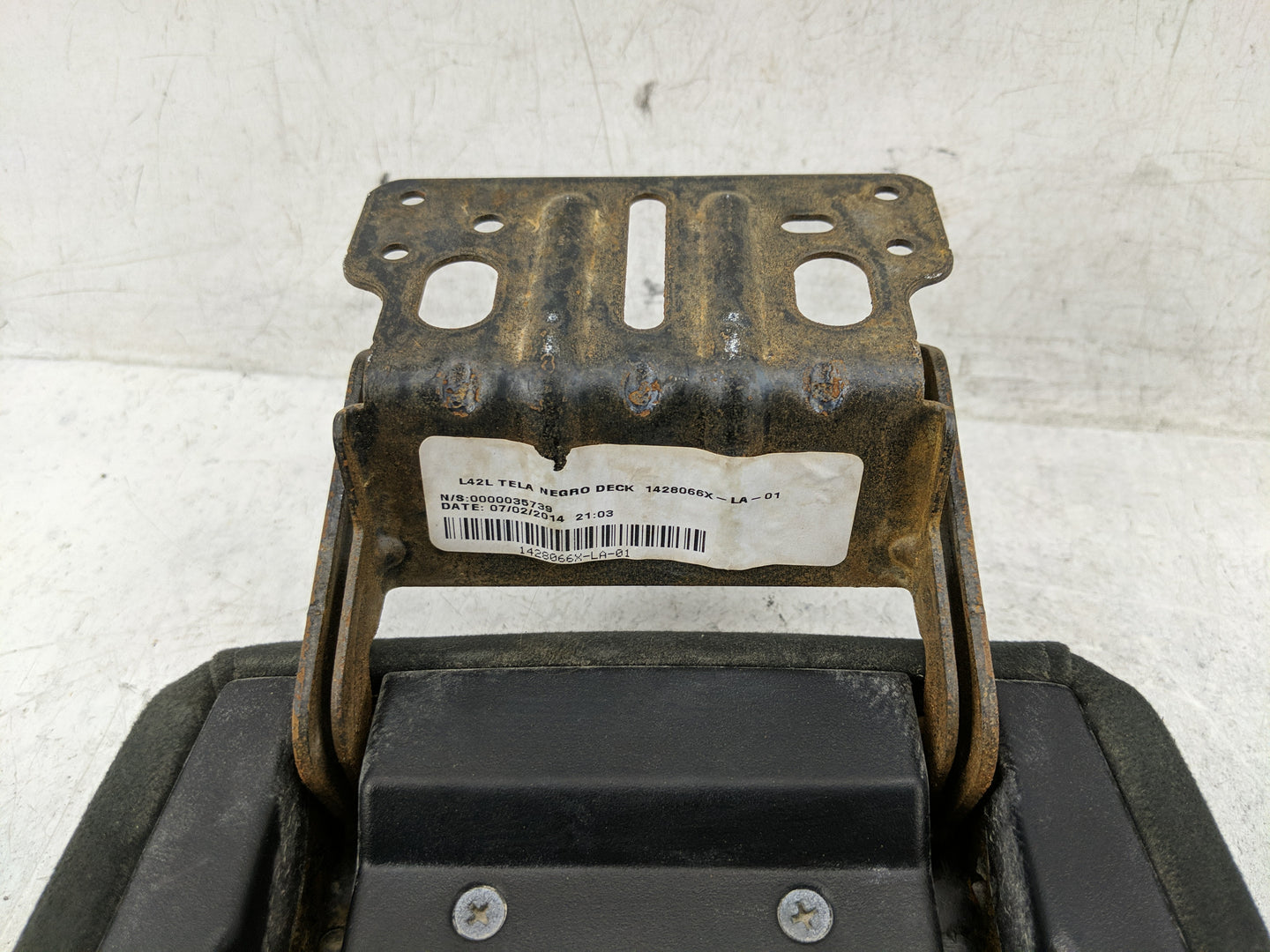2014 Nissan Altima Center Console Armrest Cover Lid P/N:1428066X-LA-01 Fits OEM Used Auto Parts - Oemusedautoparts1.com