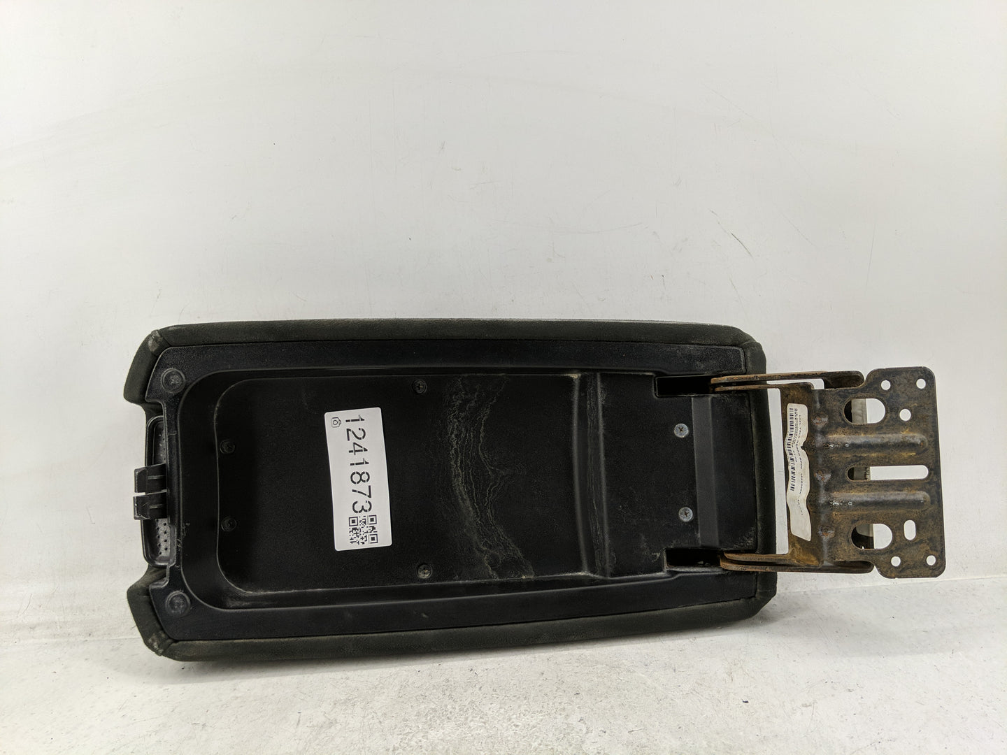 2014 Nissan Altima Center Console Armrest Cover Lid P/N:1428066X-LA-01 Fits OEM Used Auto Parts - Oemusedautoparts1.com