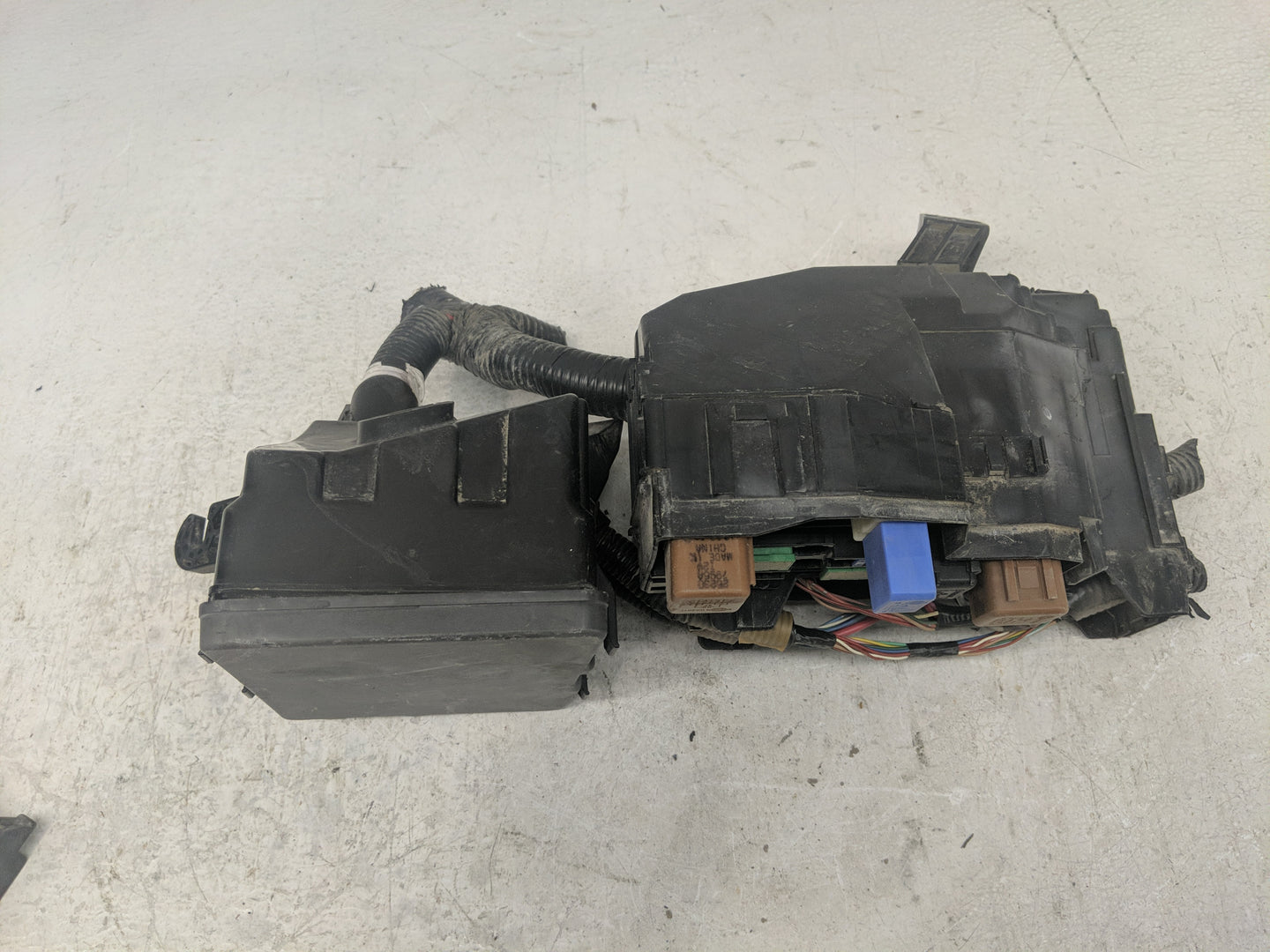 2013-2014 Nissan Altima Fusebox Fuse Box Panel Relay Module Fits Fits 2013 2014 OEM Used Auto Parts - Oemusedautoparts1.com