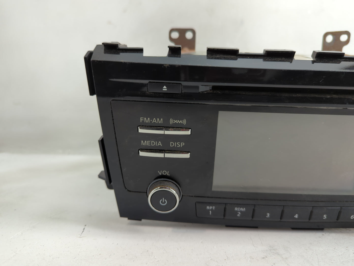 2013-2015 Nissan Altima Radio AM FM Cd Player Receiver Replacement P/N:28185 3TA0B Fits Fits 2013 2014 2015 OEM Used Auto Pa