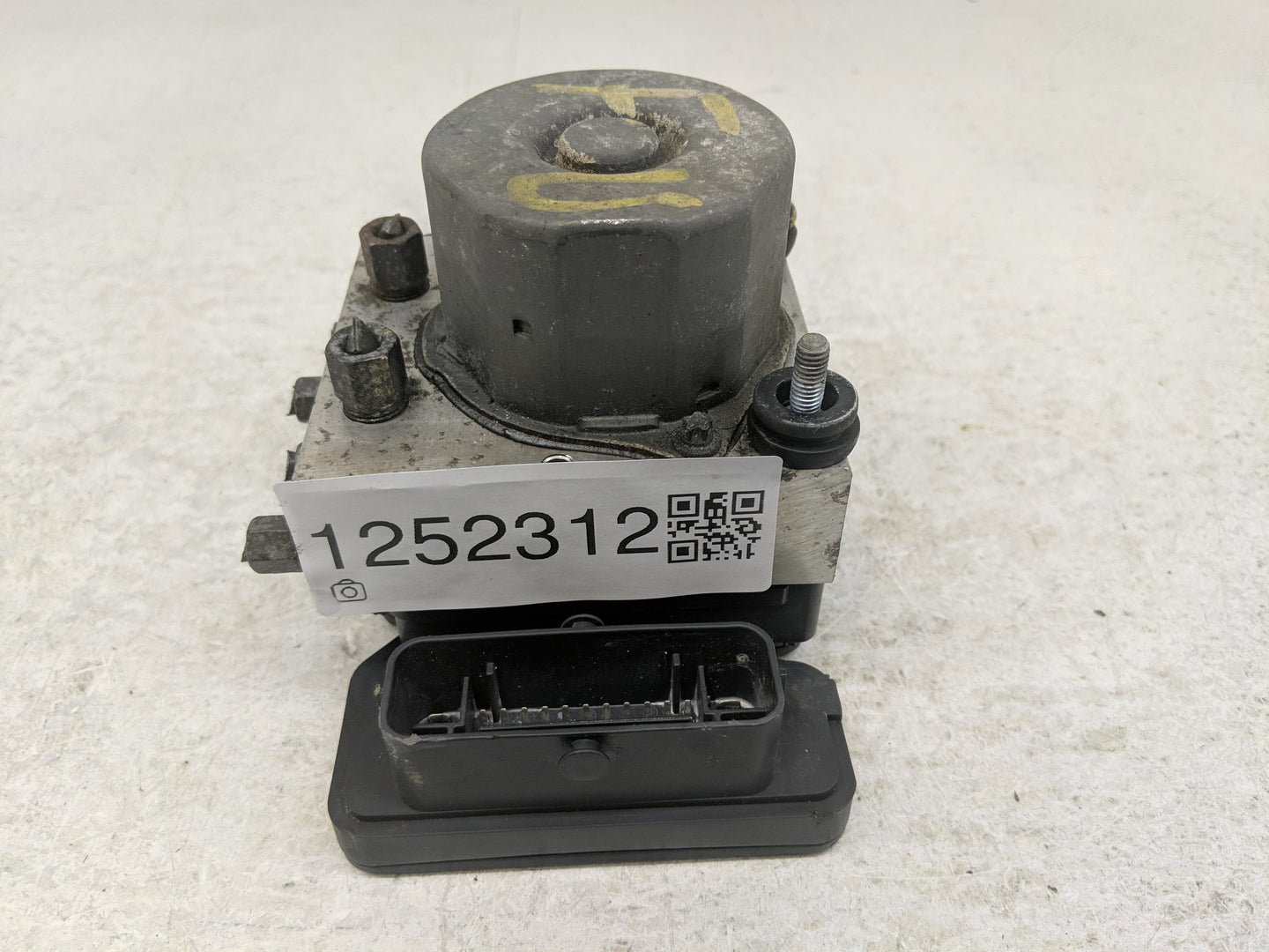 2013-2015 Nissan Altima ABS Pump Control Module Replacement Fits Fits 2013 2014 2015 OEM Used Auto Parts - Oemusedautoparts1