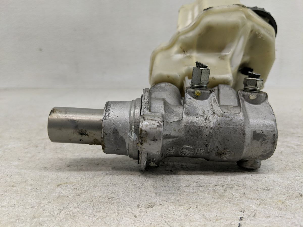 2013-2018 Nissan Altima Brake Master Cylinder 1276210 - Oemusedautoparts1.com