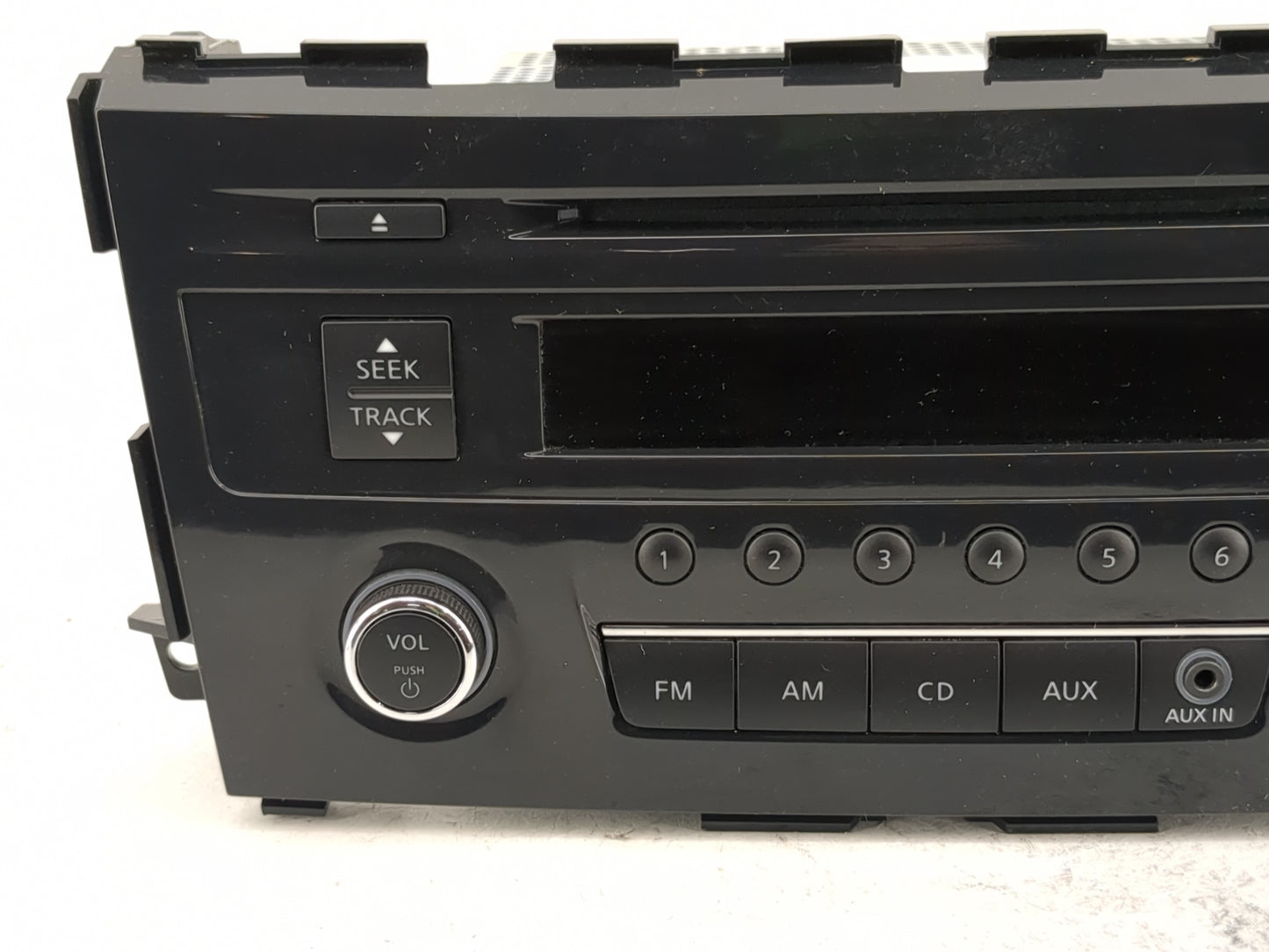 2013-2015 Nissan Altima Radio AM FM Cd Player Receiver Replacement P/N:28185 3TB0G Fits Fits 2013 2014 2015 OEM Used Auto Pa