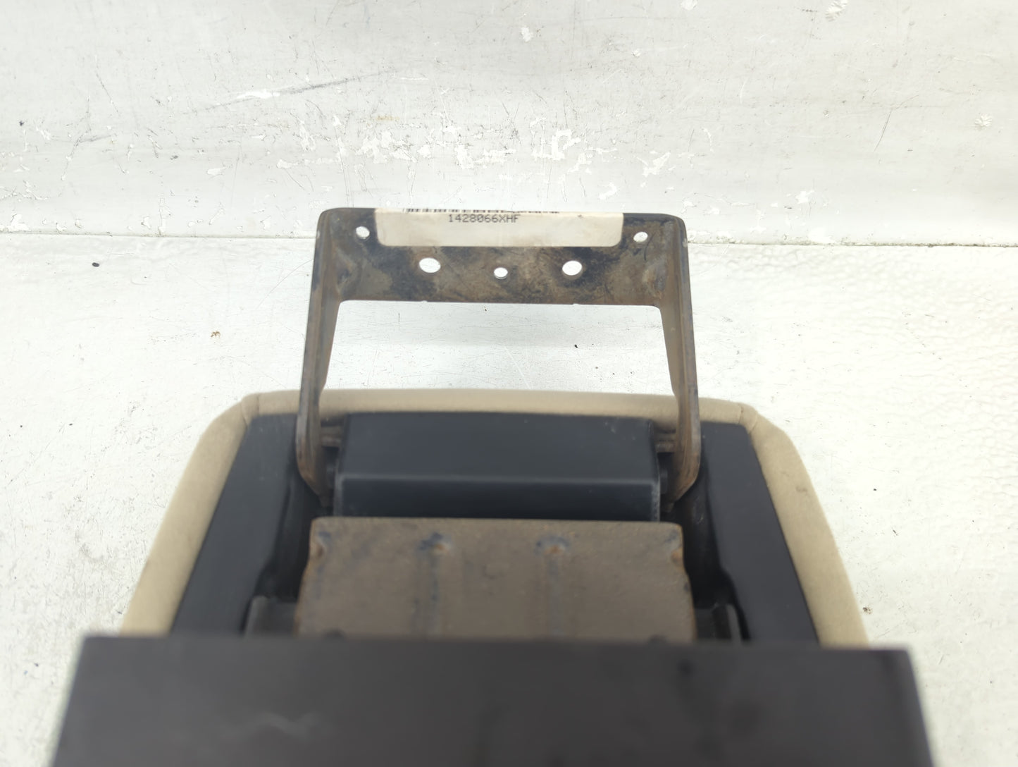 2014 Nissan Altima Center Console Armrest Cover Lid Fits OEM Used Auto Parts - Oemusedautoparts1.com