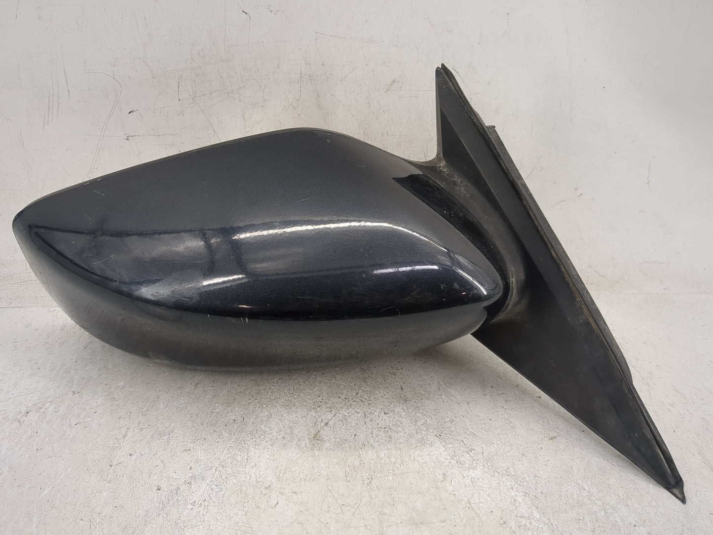 2013-2018 Nissan Altima Passenger Side View Mirror - Right Door Mirror OEM Used - Oemusedautoparts1.com