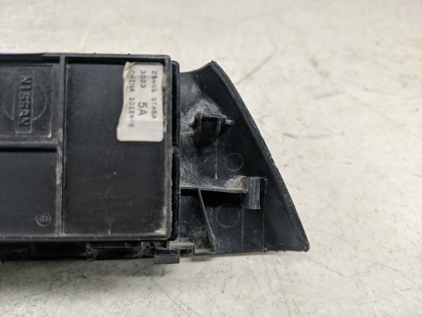2013-2018 Nissan Altima Master Power Window Switch Replacement Driver Side Left P/N:25401 3TA5A Fits OEM Used Auto Parts - O