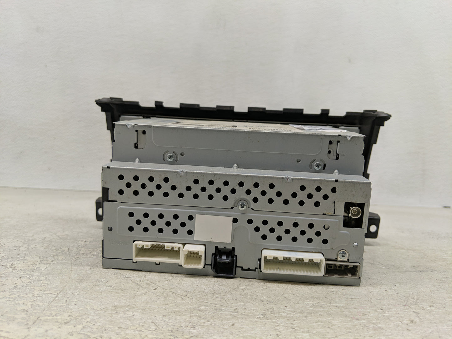 2013-2015 Nissan Altima Radio AM FM Cd Player Receiver Replacement P/N:281853TAB1B Fits Fits 2013 2014 2015 OEM Used Auto Pa