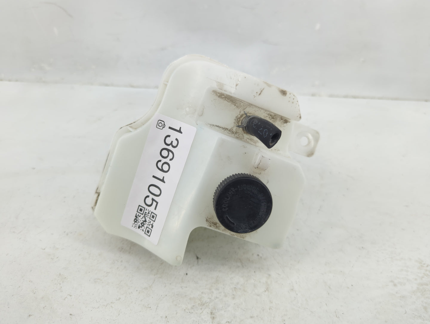 2013-2018 Nissan Altima Radiator Coolant Overflow Expansion Tank Bottle 1369105 - Oemusedautoparts1.com