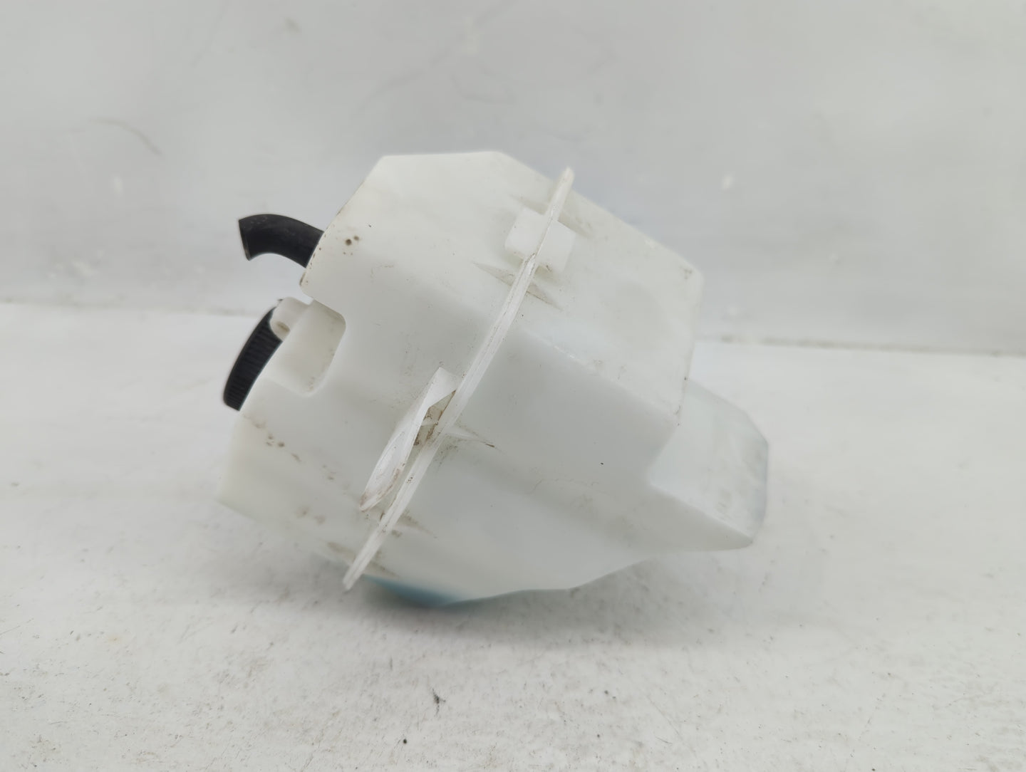 2013-2018 Nissan Altima Radiator Coolant Overflow Expansion Tank Bottle - Oemusedautoparts1.com