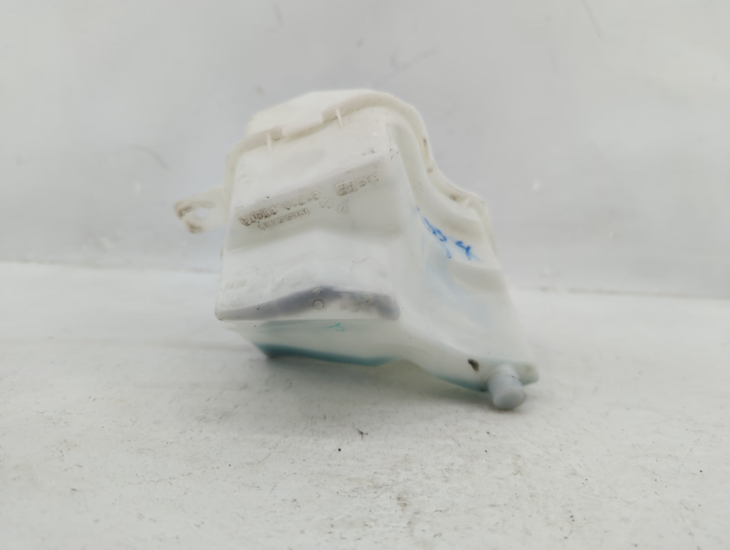 2013-2018 Nissan Altima Radiator Coolant Overflow Expansion Tank Bottle 1369105 - Oemusedautoparts1.com