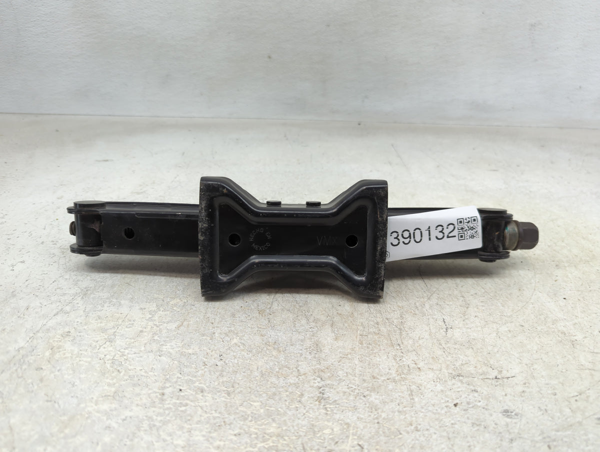 2014 Nissan Altima Spare Scissor Car Jack 1390132 - Oemusedautoparts1.com