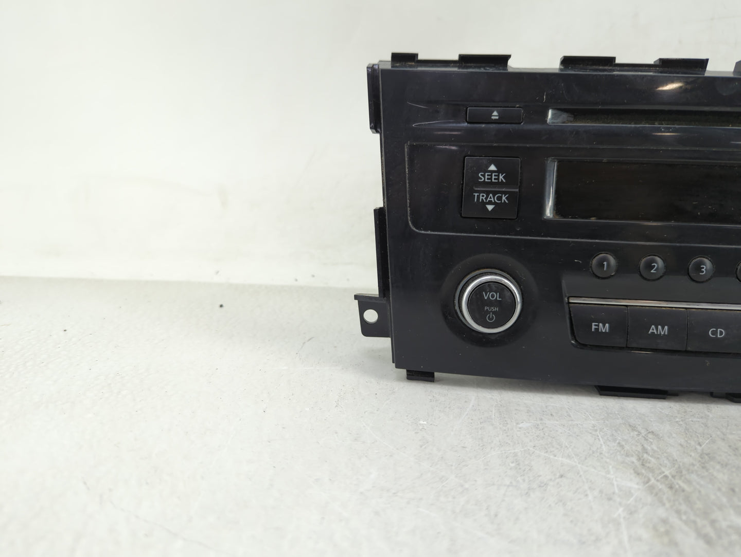 2013-2015 Nissan Altima Radio AM FM Cd Player Receiver Replacement P/N:28185 3TB0G Fits Fits 2013 2014 2015 OEM Used Auto Pa