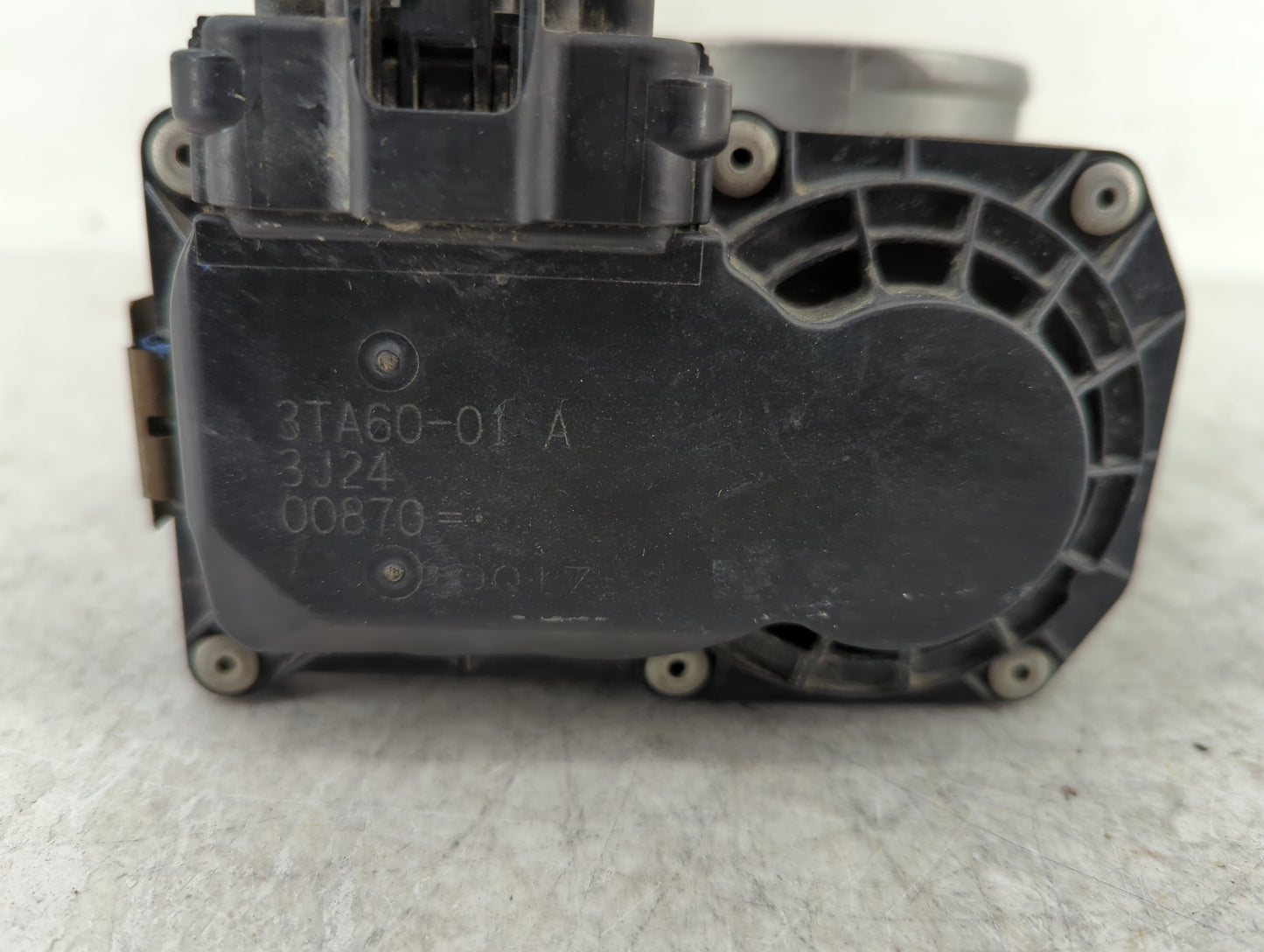 2013-2018 Nissan Altima Throttle Body P/N:3TA60-01 Fits Fits 2013 2014 2015 2016 2017 2018 2019 2020 OEM Used Auto Parts - O