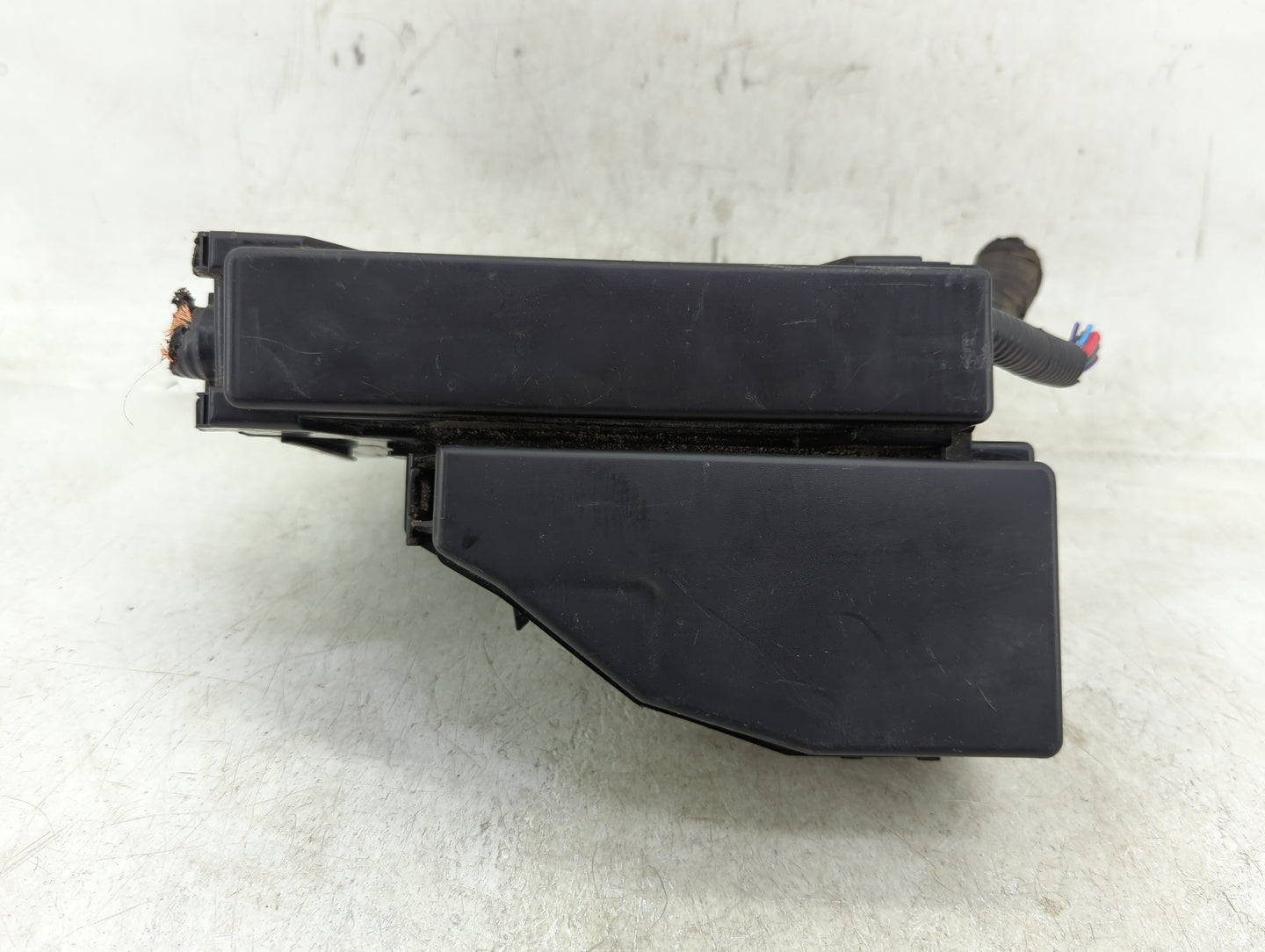 2013-2014 Nissan Altima Fusebox Fuse Box Panel Relay Module P/N:7154-5763-30 7254-5763-30 Fits Fits 2013 2014 OEM Used Auto 