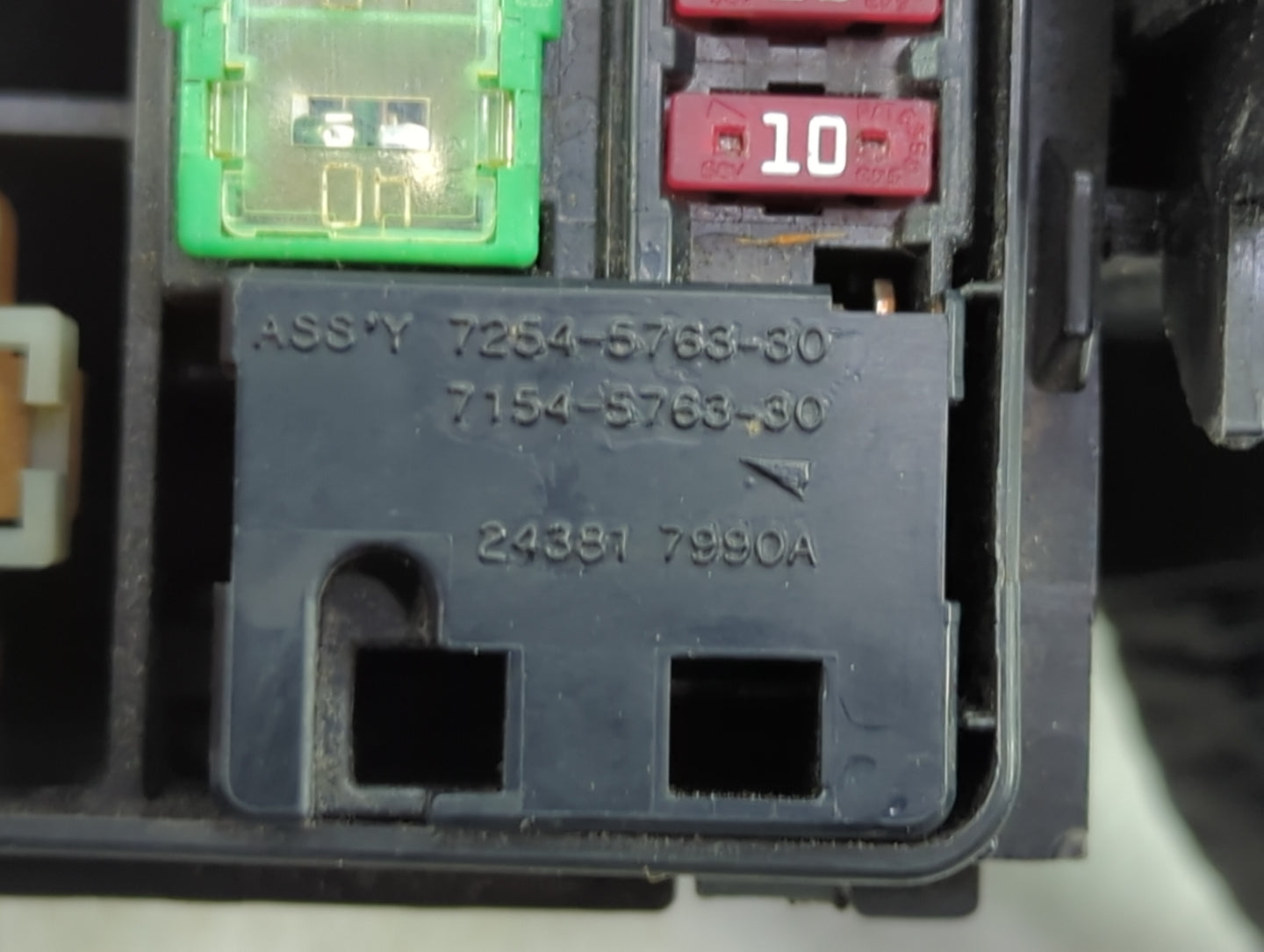 2013-2014 Nissan Altima Fusebox Fuse Box Panel Relay Module P/N:7154-5763-30 7254-5763-30 Fits Fits 2013 2014 OEM Used Auto 