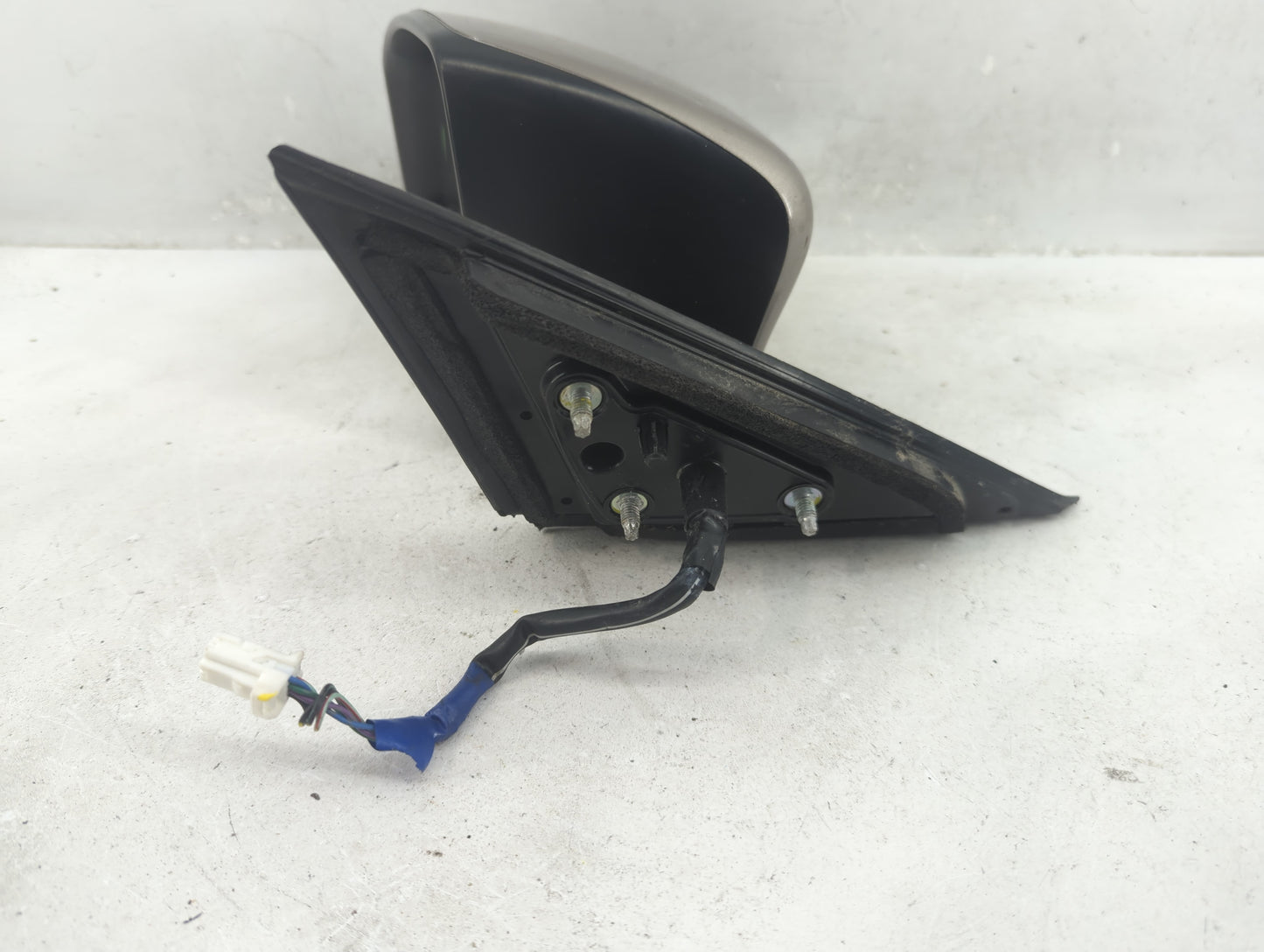 2013-2018 Nissan Altima Driver Side View Mirror - Left Door Mirror OEM Used - Oemusedautoparts1.com