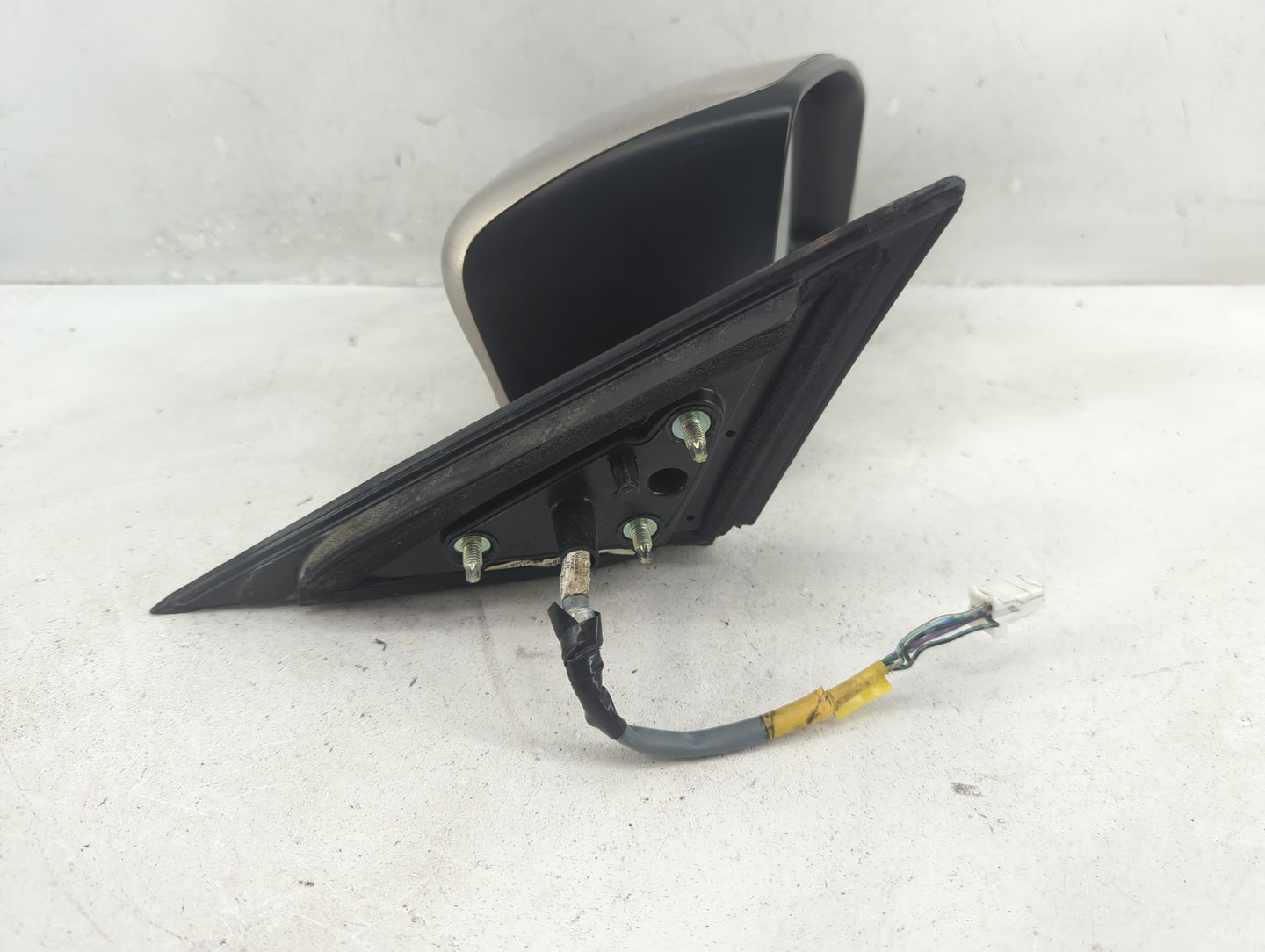2013-2018 Nissan Altima Passenger Side View Mirror - Right Door Mirror OEM Used - Oemusedautoparts1.com