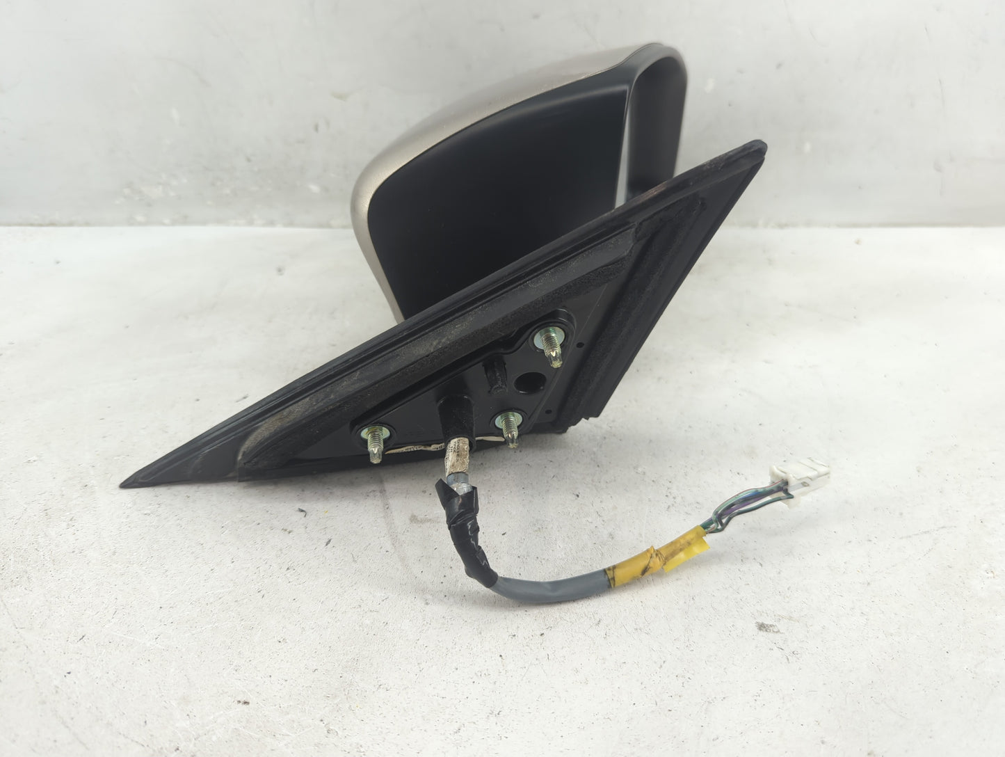 2013-2018 Nissan Altima Passenger Side View Mirror - Right Door Mirror OEM Used - Oemusedautoparts1.com