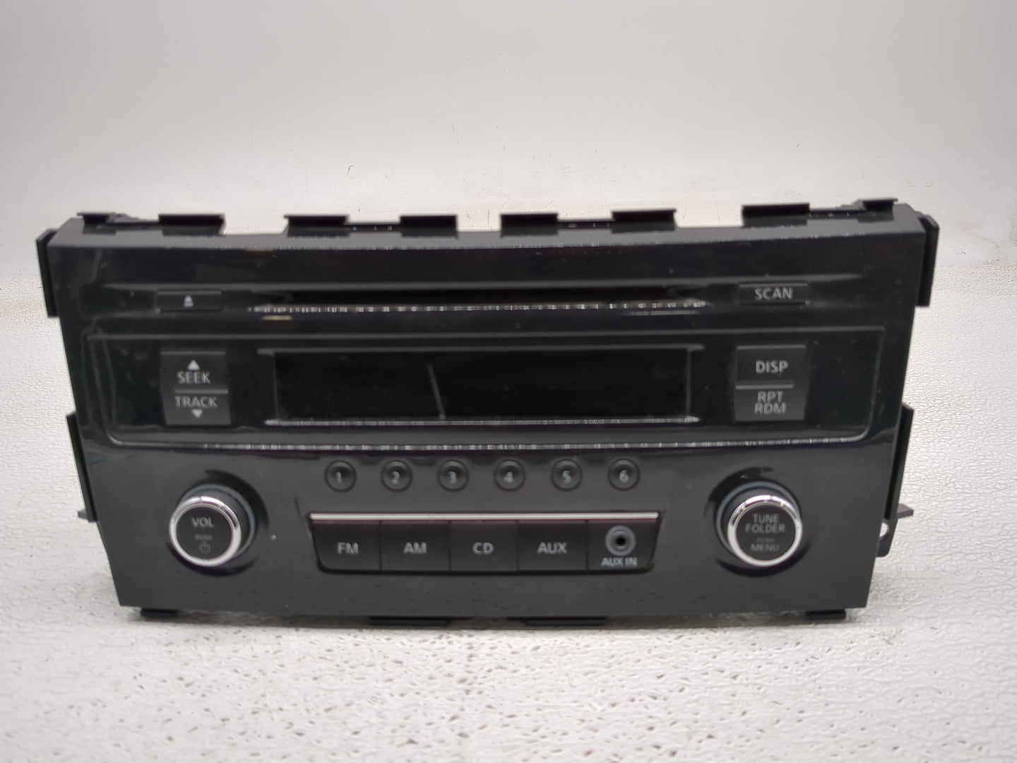 2013-2015 Nissan Altima Radio AM FM Cd Player Receiver Replacement P/N:28185 3TB0G Fits Fits 2013 2014 2015 OEM Used Auto Pa