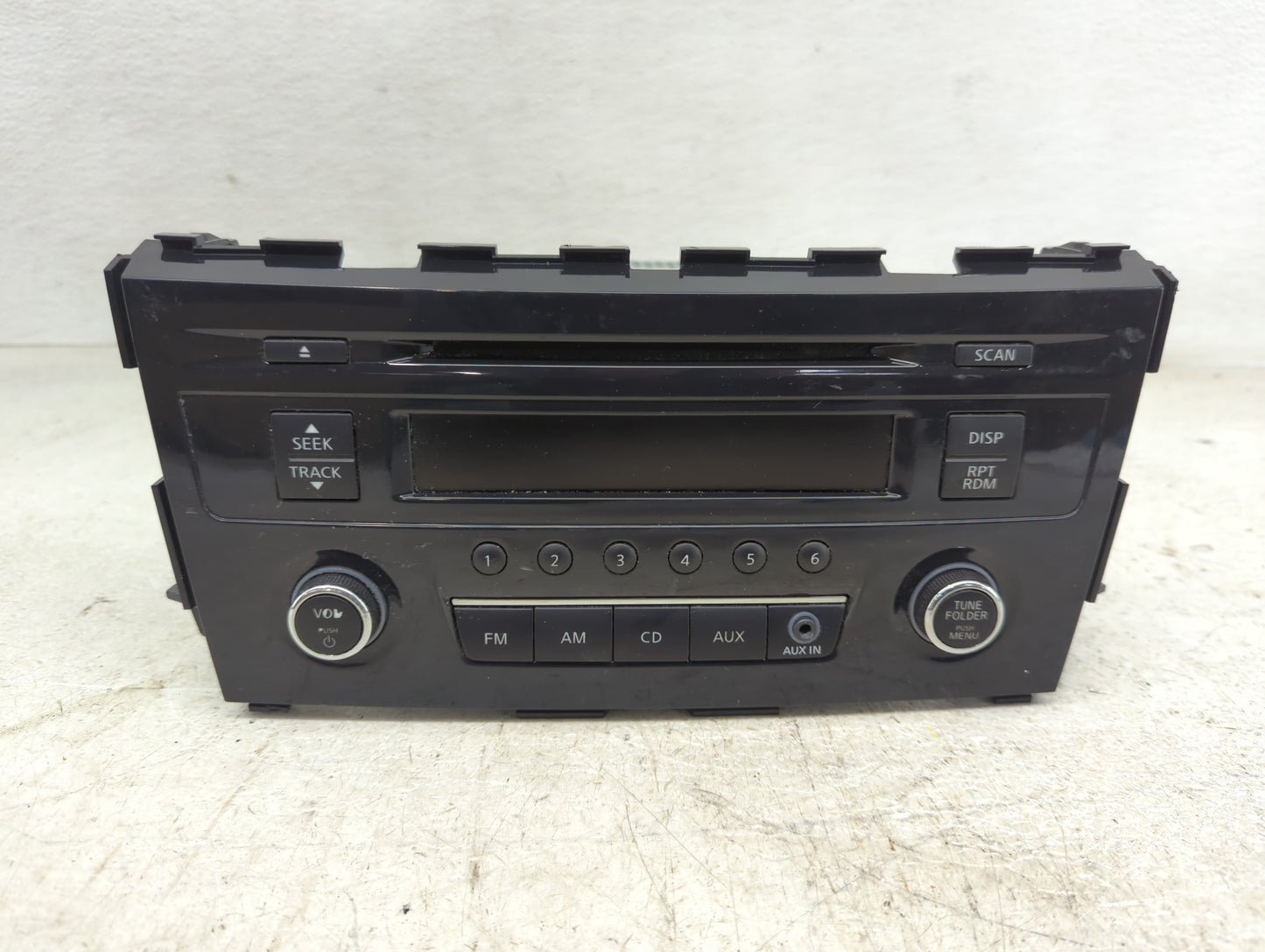 2013-2015 Nissan Altima Radio AM FM Cd Player Receiver Replacement P/N:28185 3TB0G Fits Fits 2013 2014 2015 OEM Used Auto Pa