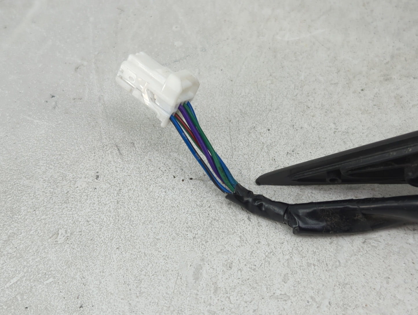 2013-2018 Nissan Altima Passenger Side View Mirror - Right Door Mirror OEM Used - Oemusedautoparts1.com