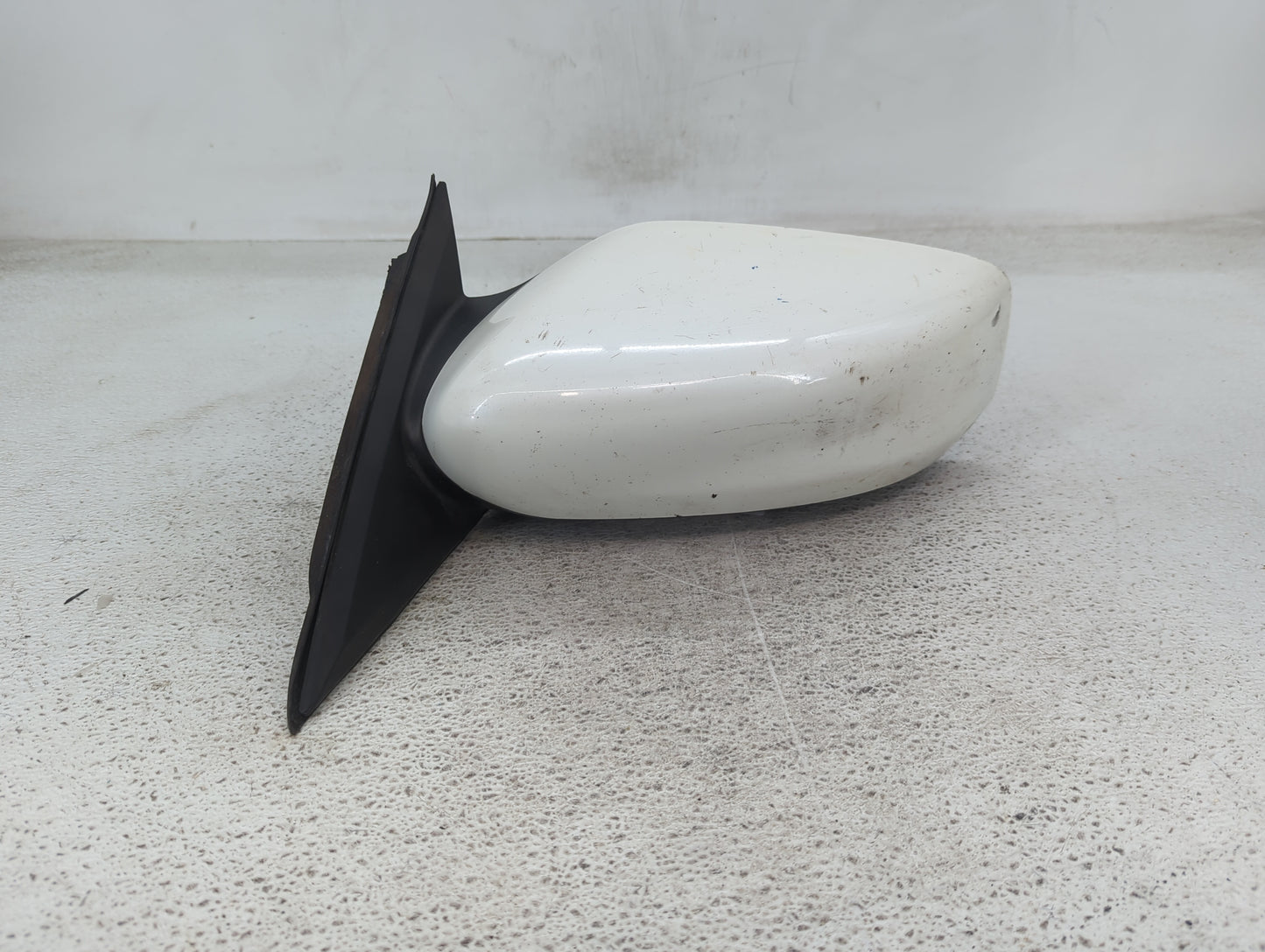 2013-2018 Nissan Altima Driver Side View Mirror - Left Door Mirror OEM Used - Oemusedautoparts1.com