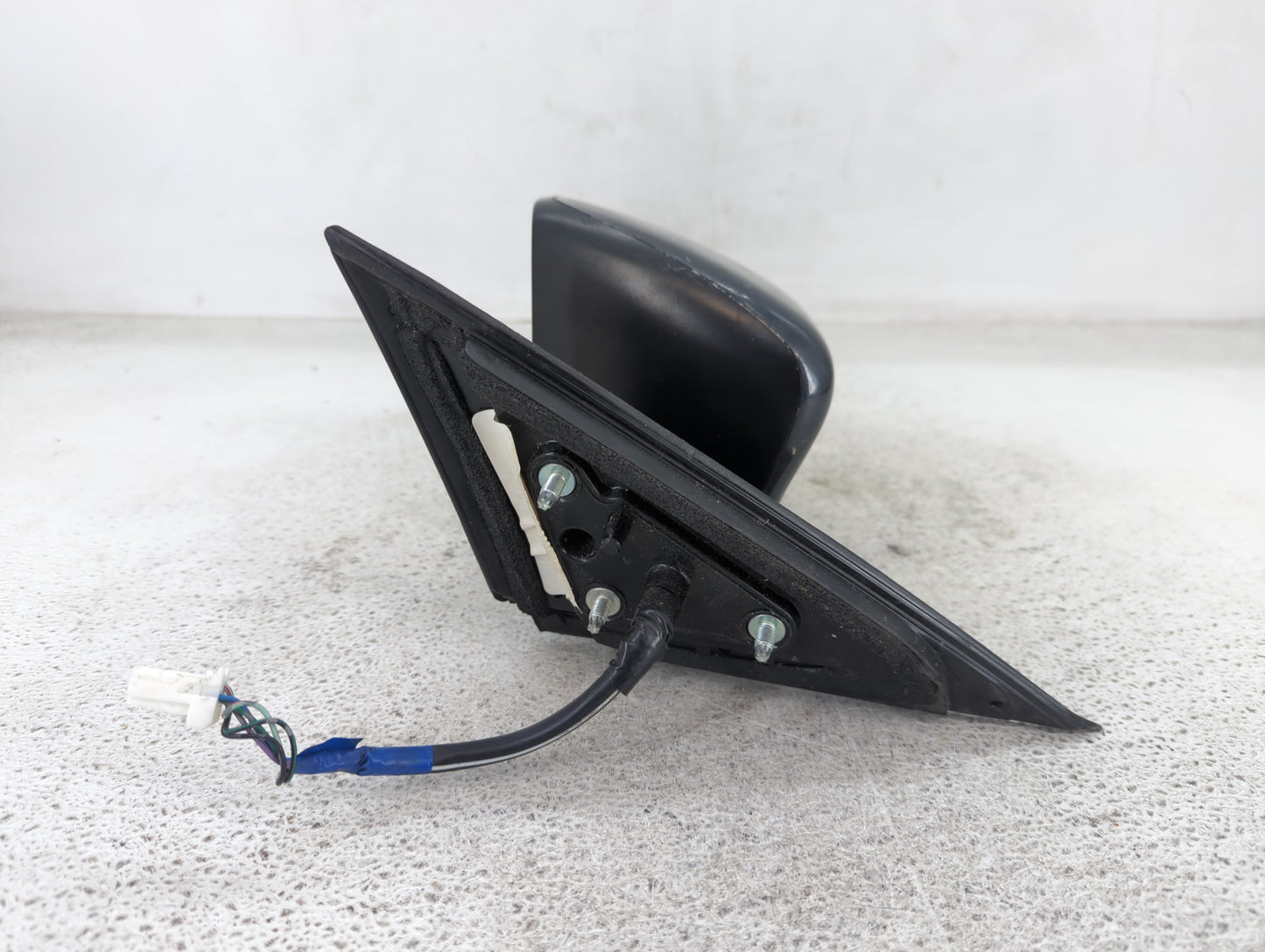 2013-2018 Nissan Altima Driver Side View Mirror - Left Door Mirror OEM Used - Oemusedautoparts1.com