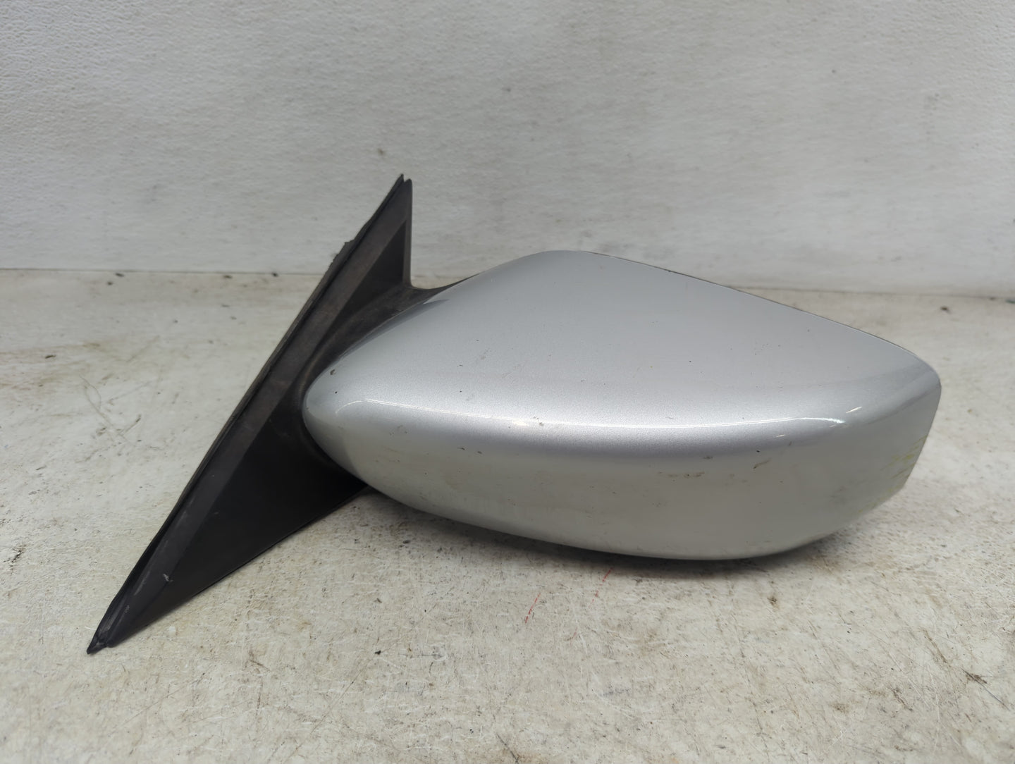 2013-2018 Nissan Altima Driver Side View Mirror - Left Door Mirror OEM Used - Oemusedautoparts1.com