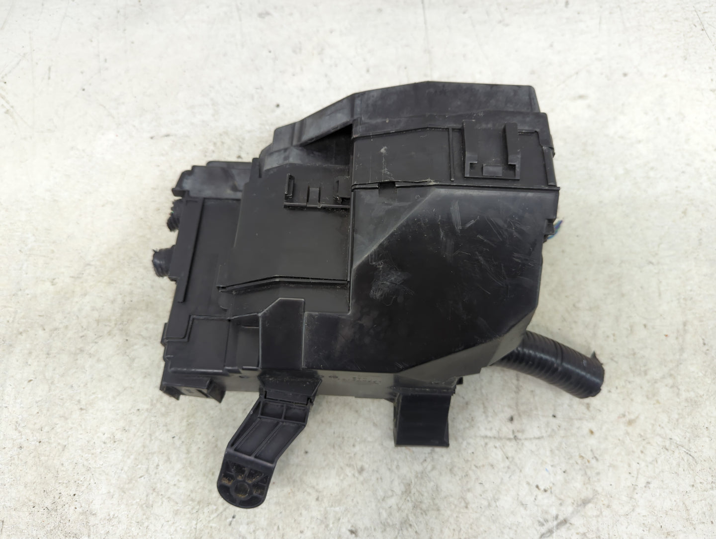 2013-2014 Nissan Altima Fusebox Fuse Box Panel Relay Module Fits Fits 2013 2014 OEM Used Auto Parts - Oemusedautoparts1.com
