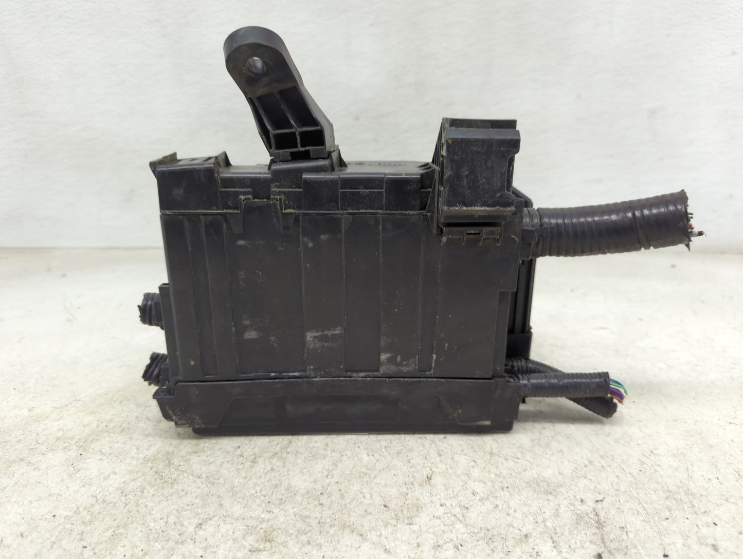 2013-2014 Nissan Altima Fusebox Fuse Box Panel Relay Module Fits Fits 2013 2014 OEM Used Auto Parts - Oemusedautoparts1.com
