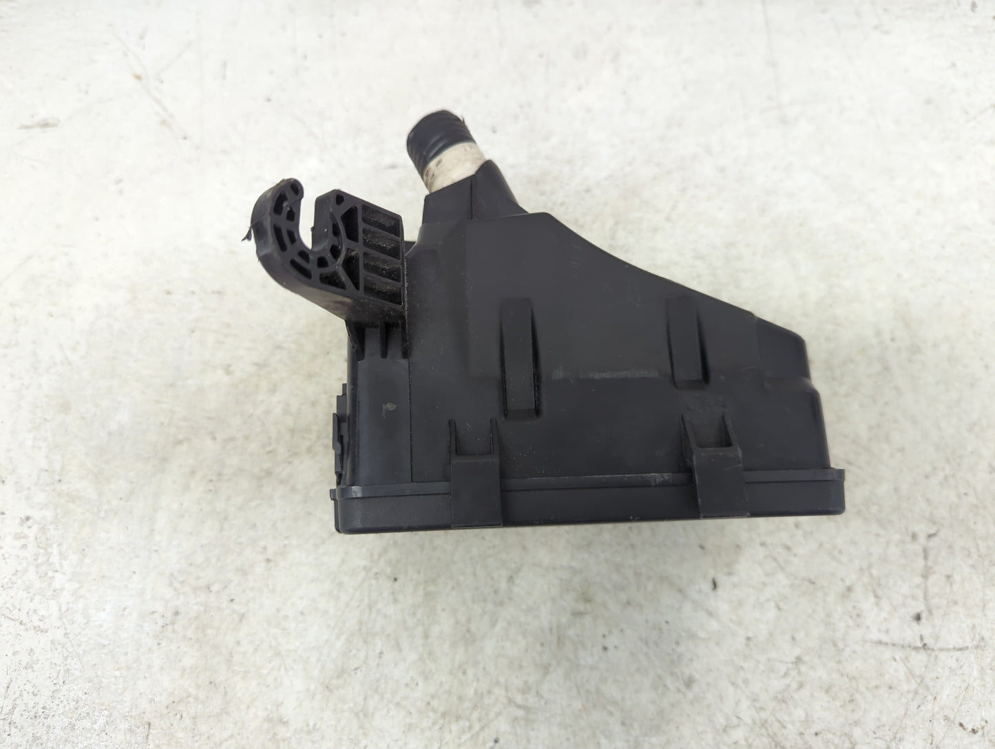 2013-2014 Nissan Altima Fusebox Fuse Box Panel Relay Module Fits Fits 2013 2014 OEM Used Auto Parts - Oemusedautoparts1.com