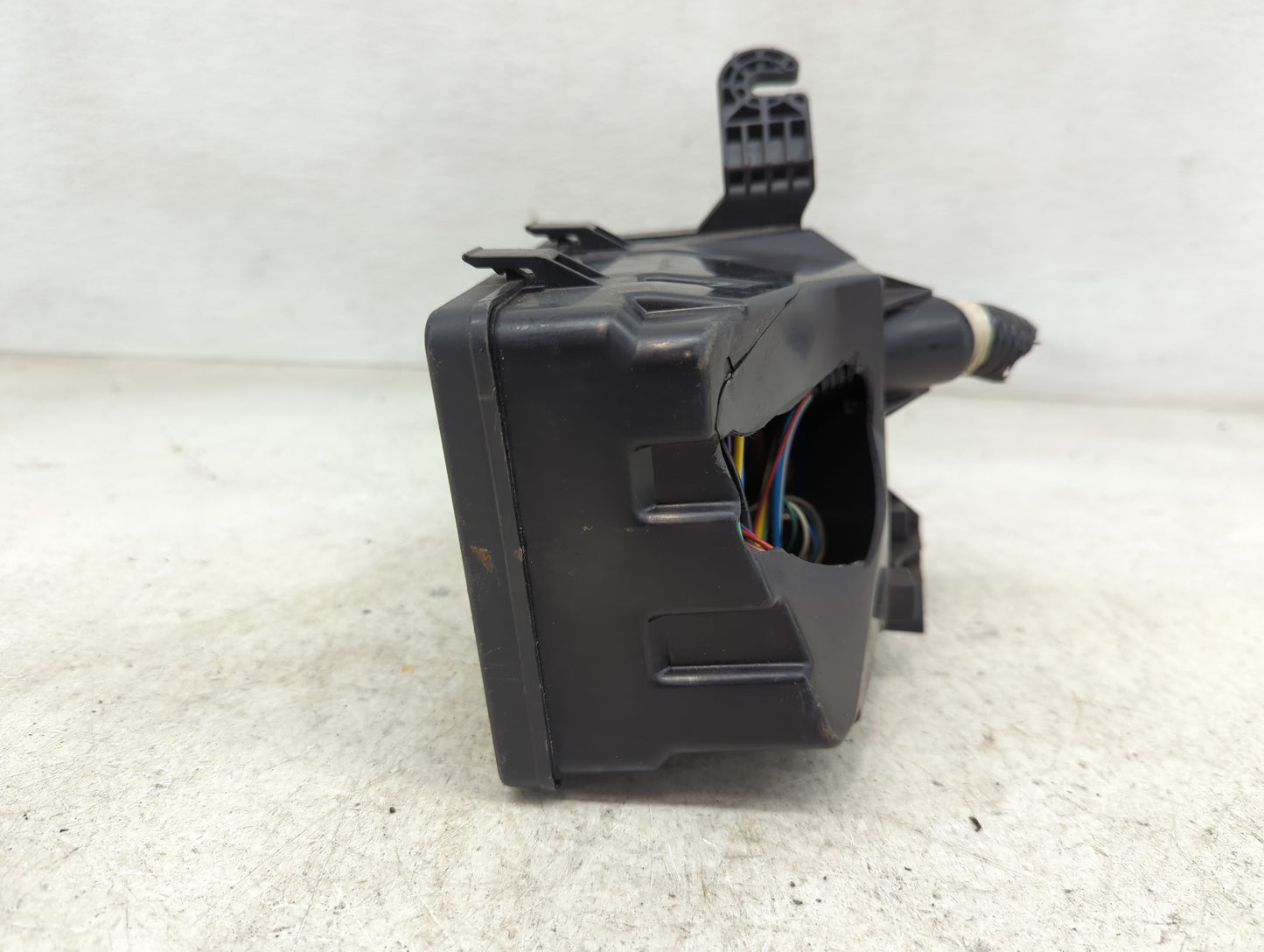 2013-2014 Nissan Altima Fusebox Fuse Box Panel Relay Module Fits Fits 2013 2014 OEM Used Auto Parts - Oemusedautoparts1.com