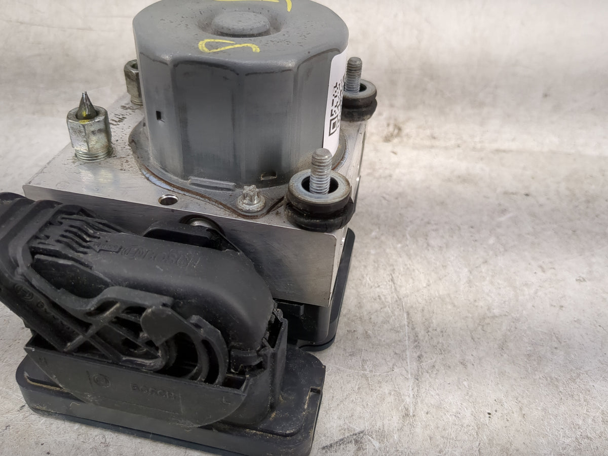 2013-2015 Nissan Altima Anti-Lock Brake ABS Pump Module Actuator OEM P/N:47660 3TA0A Fits Fits 2013 2014 2015 OEM Used Auto 