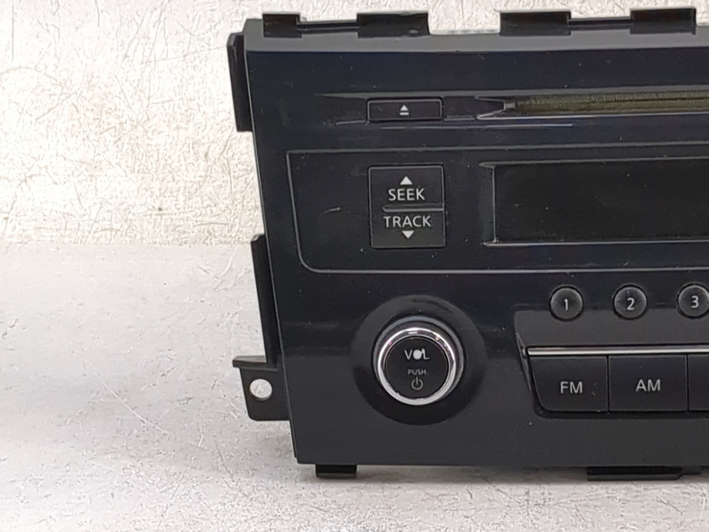 2013-2015 Nissan Altima Radio AM FM Cd Player Receiver Replacement P/N:28185 3TB0G PN-33781 Fits Fits 2013 2014 2015 OEM Use