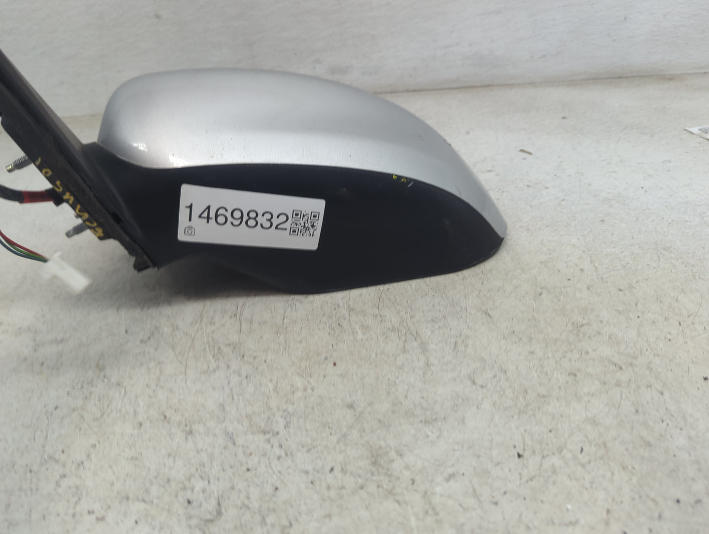 2013-2018 Nissan Altima Driver Side View Mirror - Left Door Mirror OEM Used - Oemusedautoparts1.com