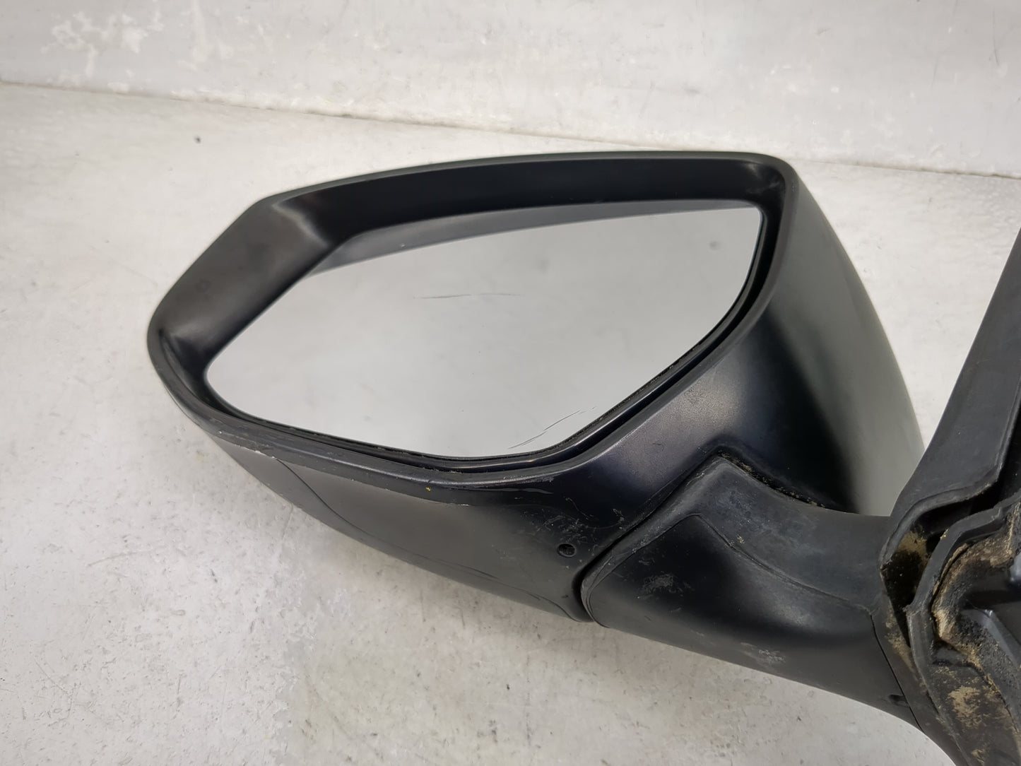 2013-2018 Nissan Altima Driver Side View Mirror - Left Door Mirror OEM Used - Oemusedautoparts1.com