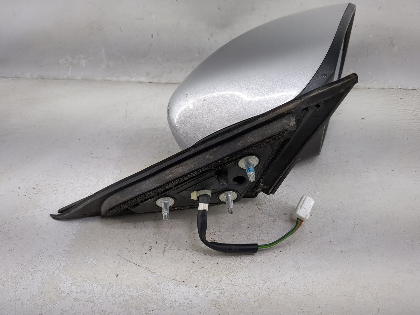 2013-2018 Nissan Altima Passenger Side View Mirror - Right Door Mirror OEM Used - Oemusedautoparts1.com