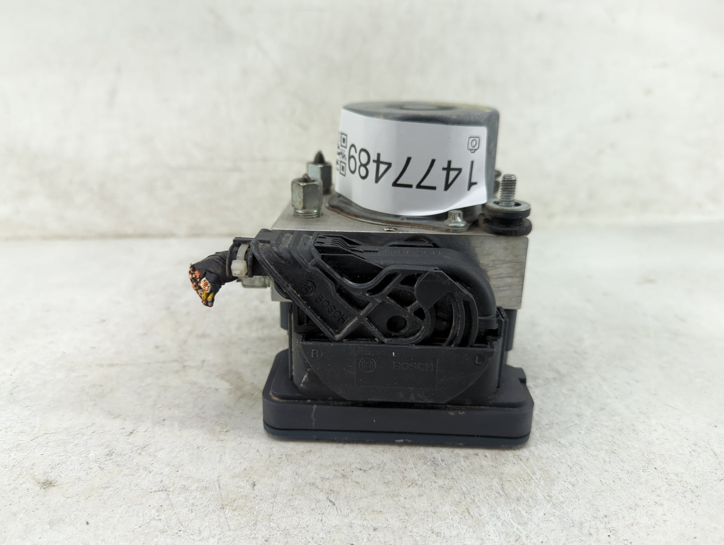 2013-2015 Nissan Altima ABS Pump Control Module Replacement P/N:47660 3TA0A 269 551 Fits Fits 2013 2014 2015 OEM Used Auto P