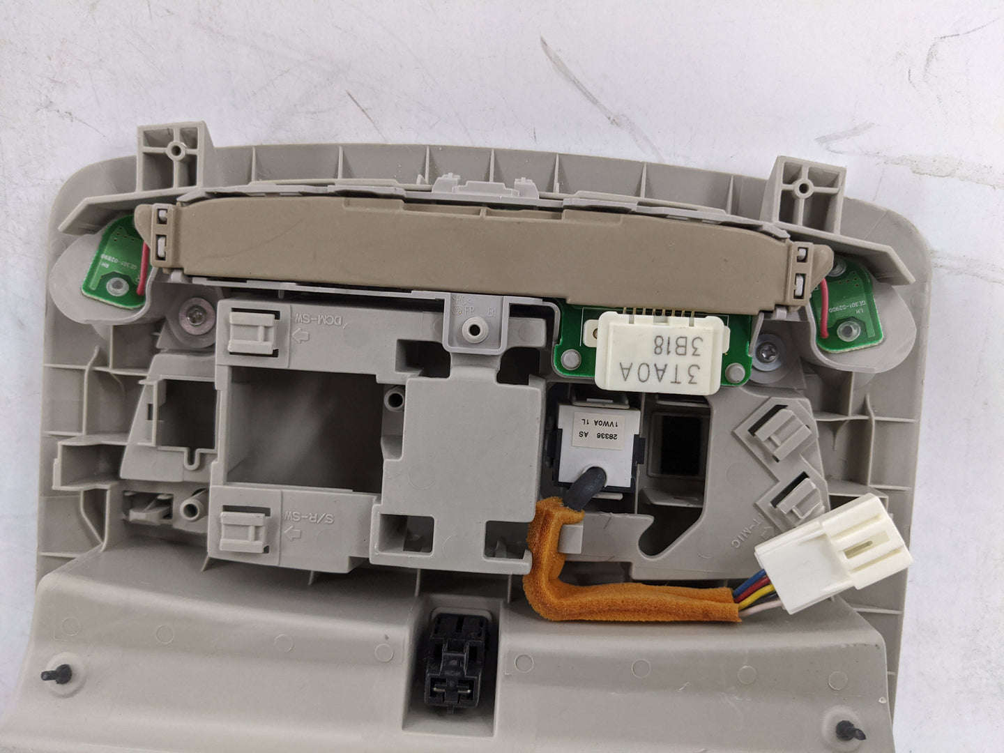 2013-2015 Nissan Altima Overhead Roof Console 1478373 - Oemusedautoparts1.com