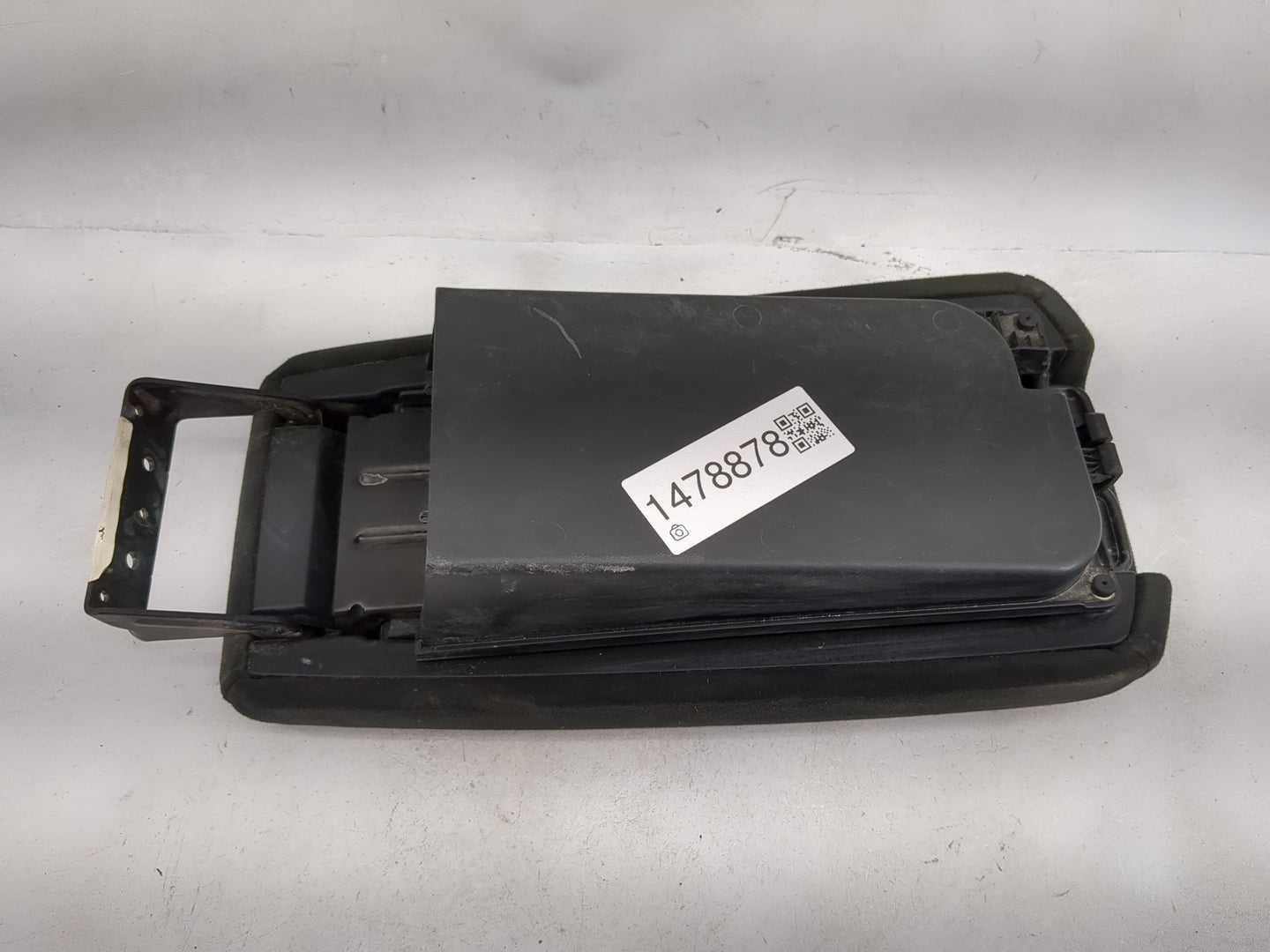 2014 Nissan Altima Center Console Armrest Cover Lid Fits OEM Used Auto Parts - Oemusedautoparts1.com